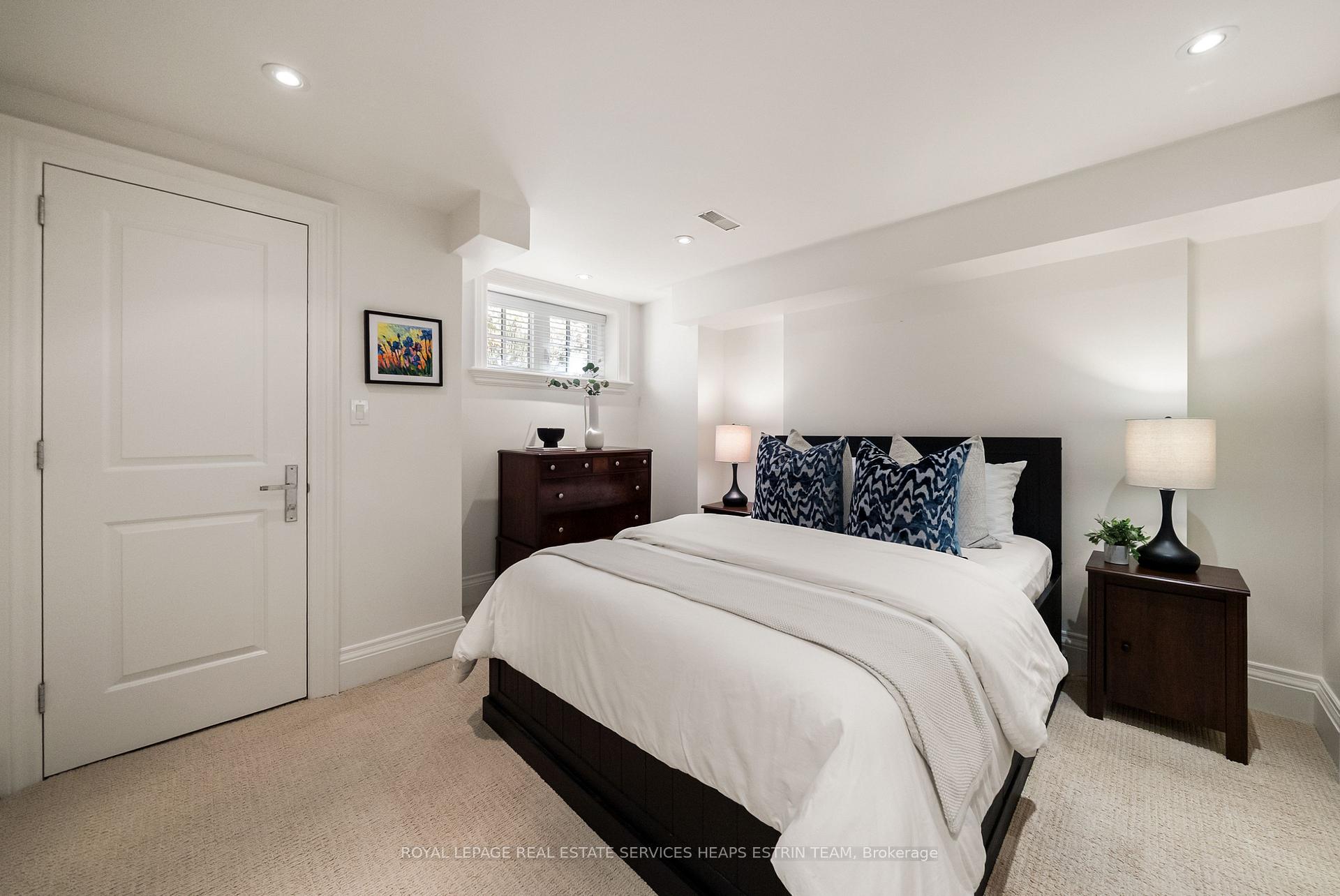 Photo 30 of 130 Donlea Drive, Toronto, Leaside — HOMEH