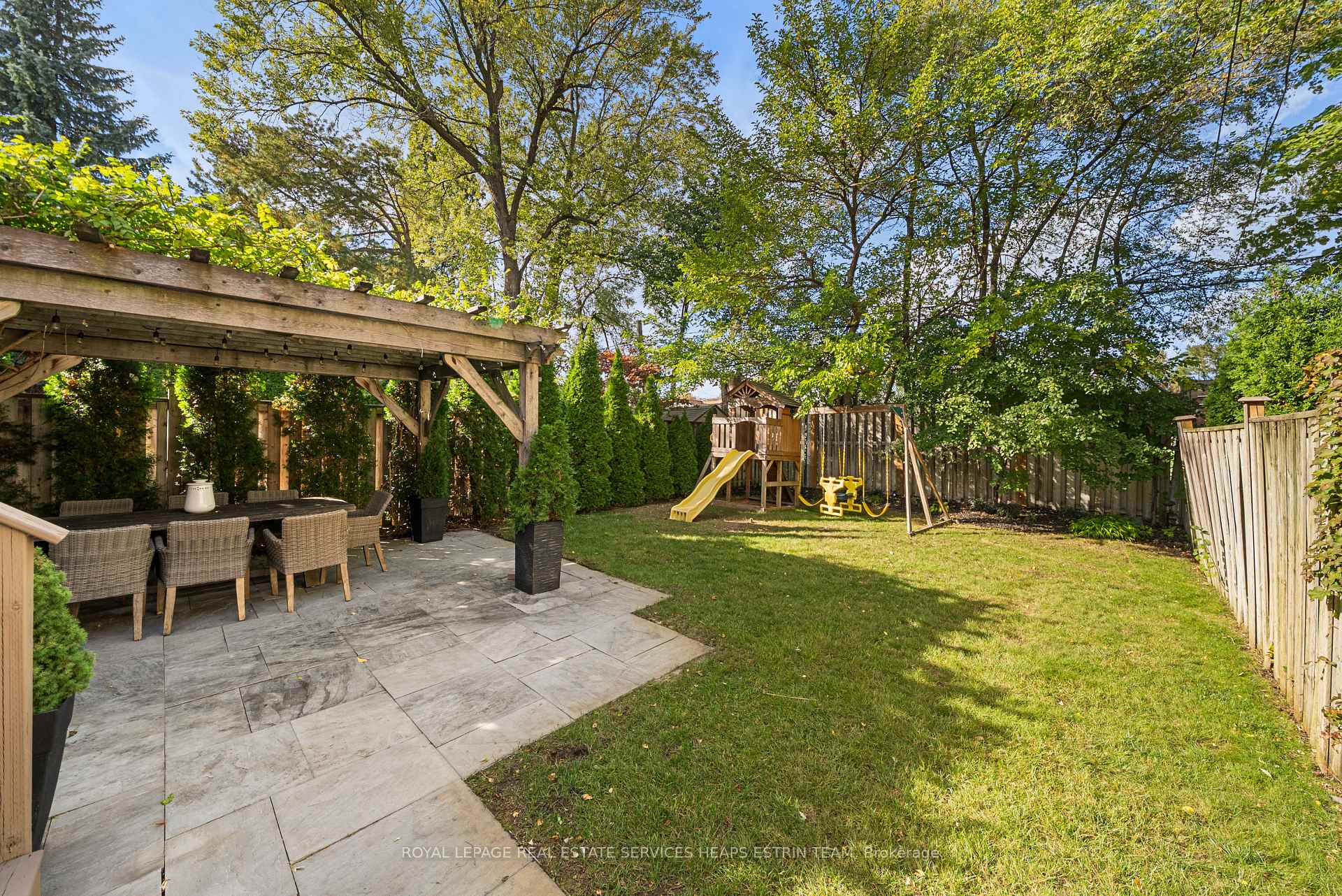Photo 33 of 130 Donlea Drive, Toronto, Leaside — HOMEH