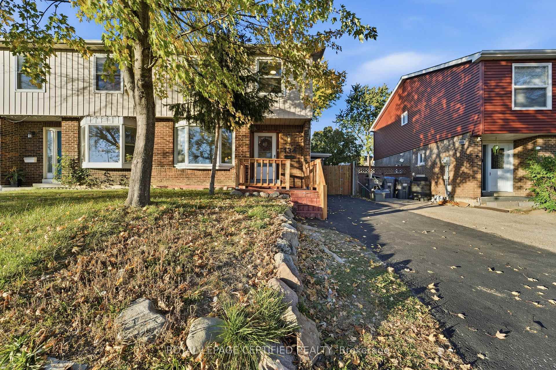 Photo of 134 Hansen Road N