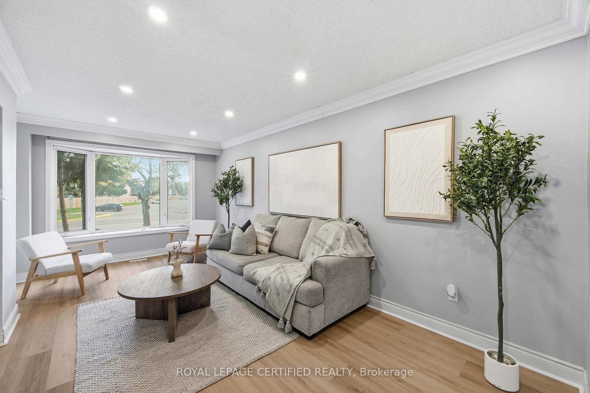 Photo 5 of 134 Hansen Road N, Brampton, Madoc — HOMEH