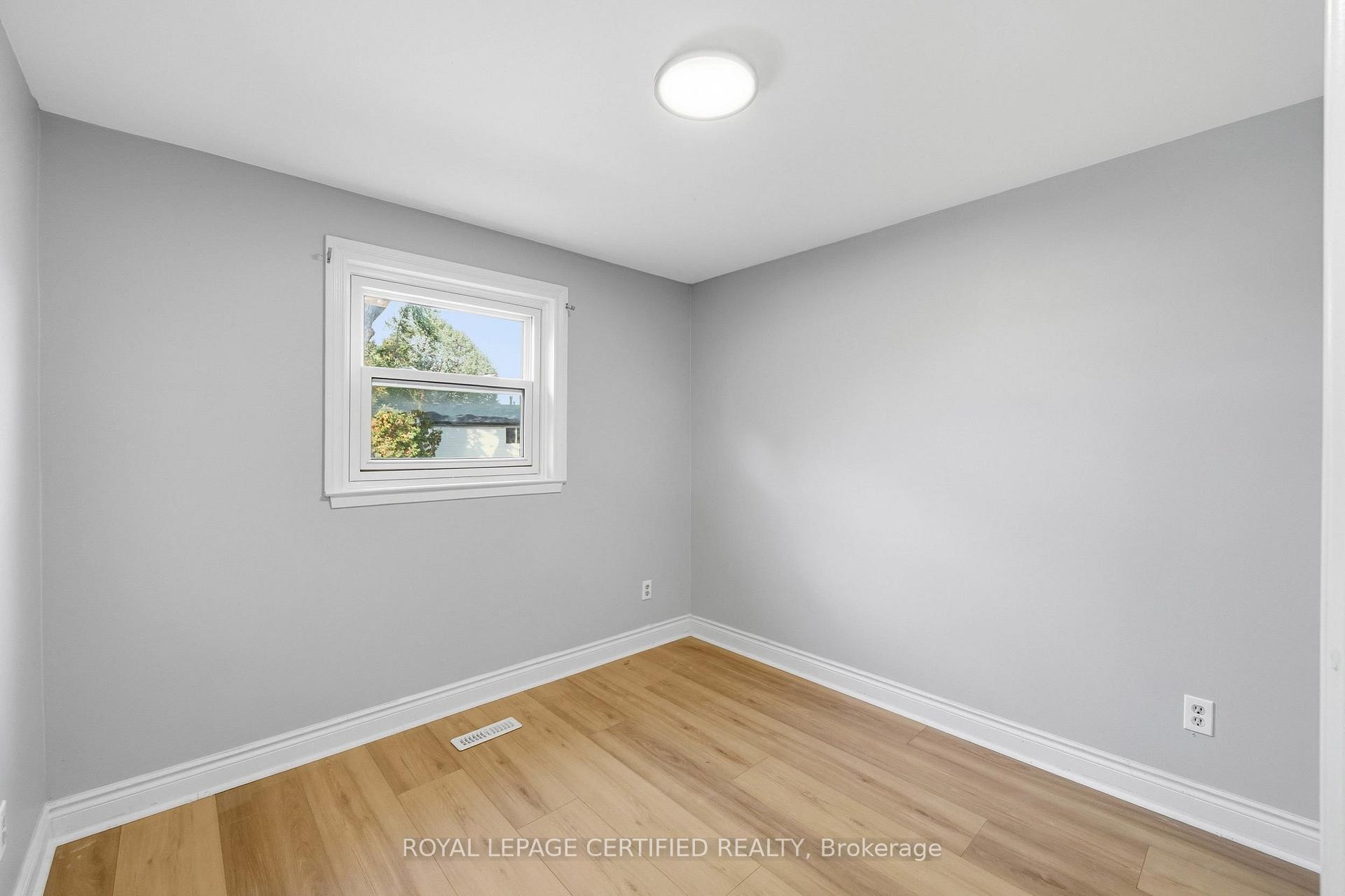Photo 20 of 134 Hansen Road N, Brampton, Madoc — HOMEH