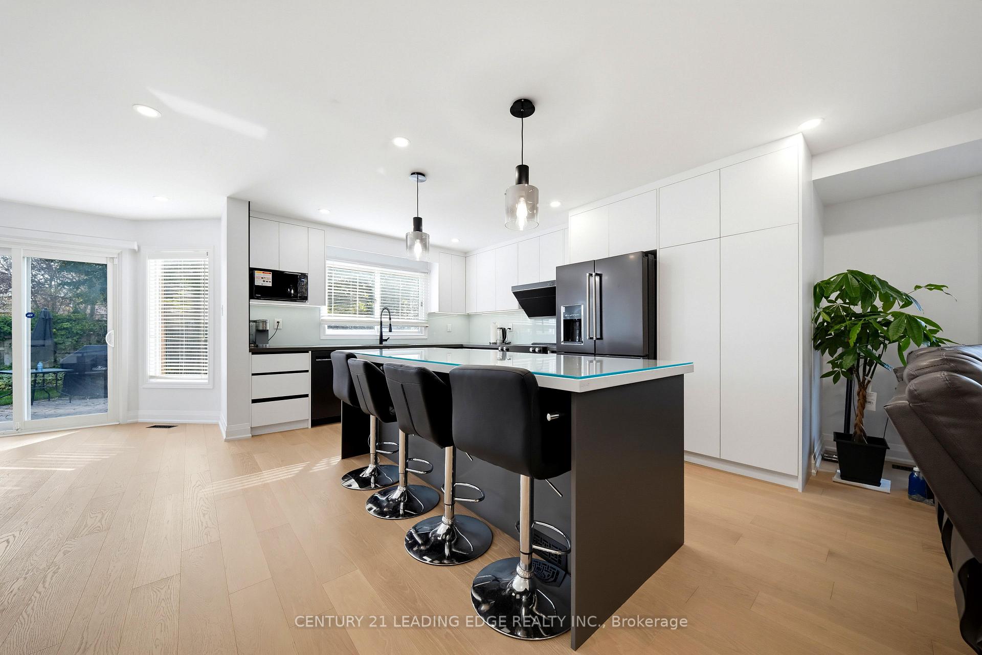 Photo 17 of 8 Mooreland Court, Markham, Markham Village — HOMEH