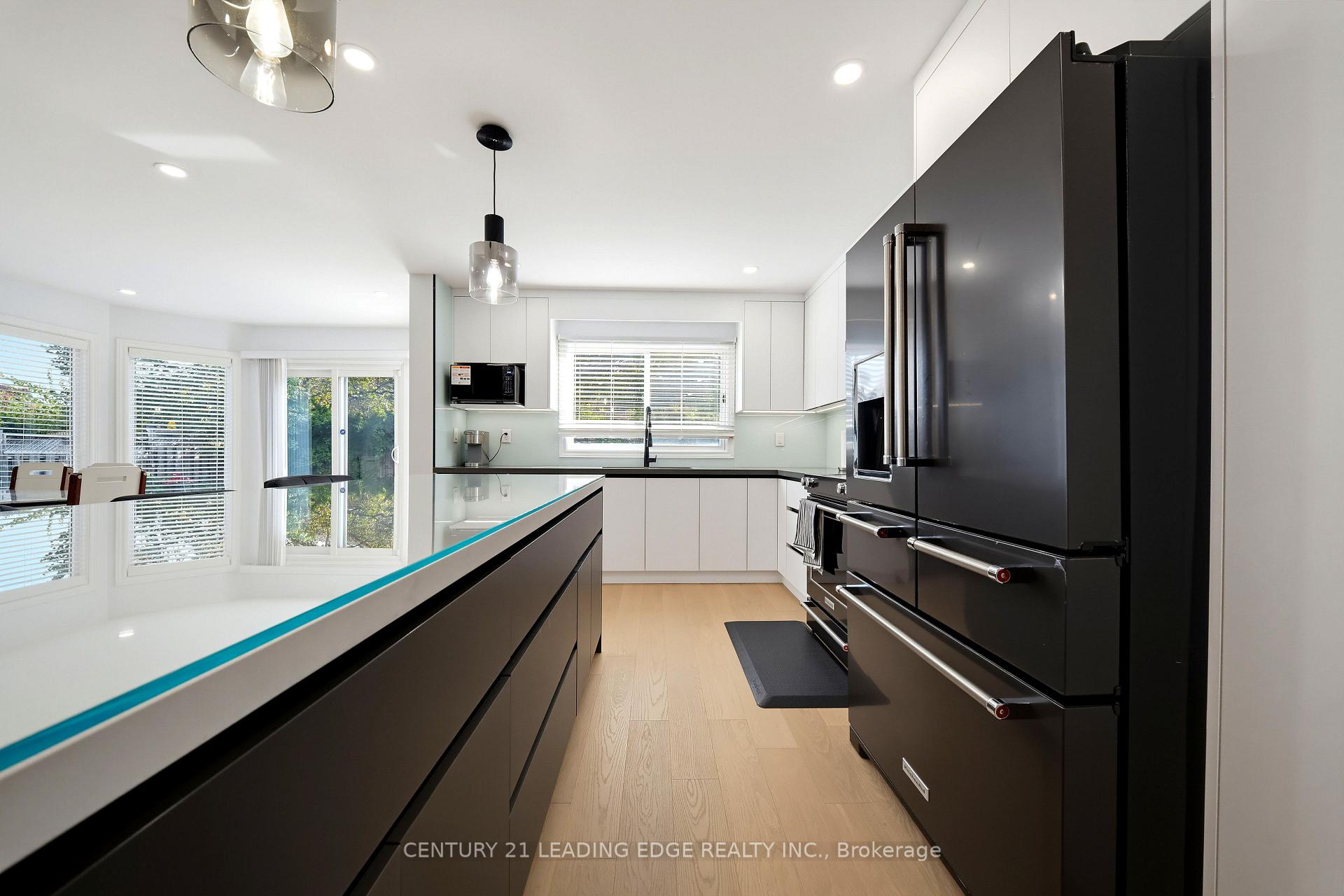 Photo 19 of 8 Mooreland Court, Markham, Markham Village — HOMEH