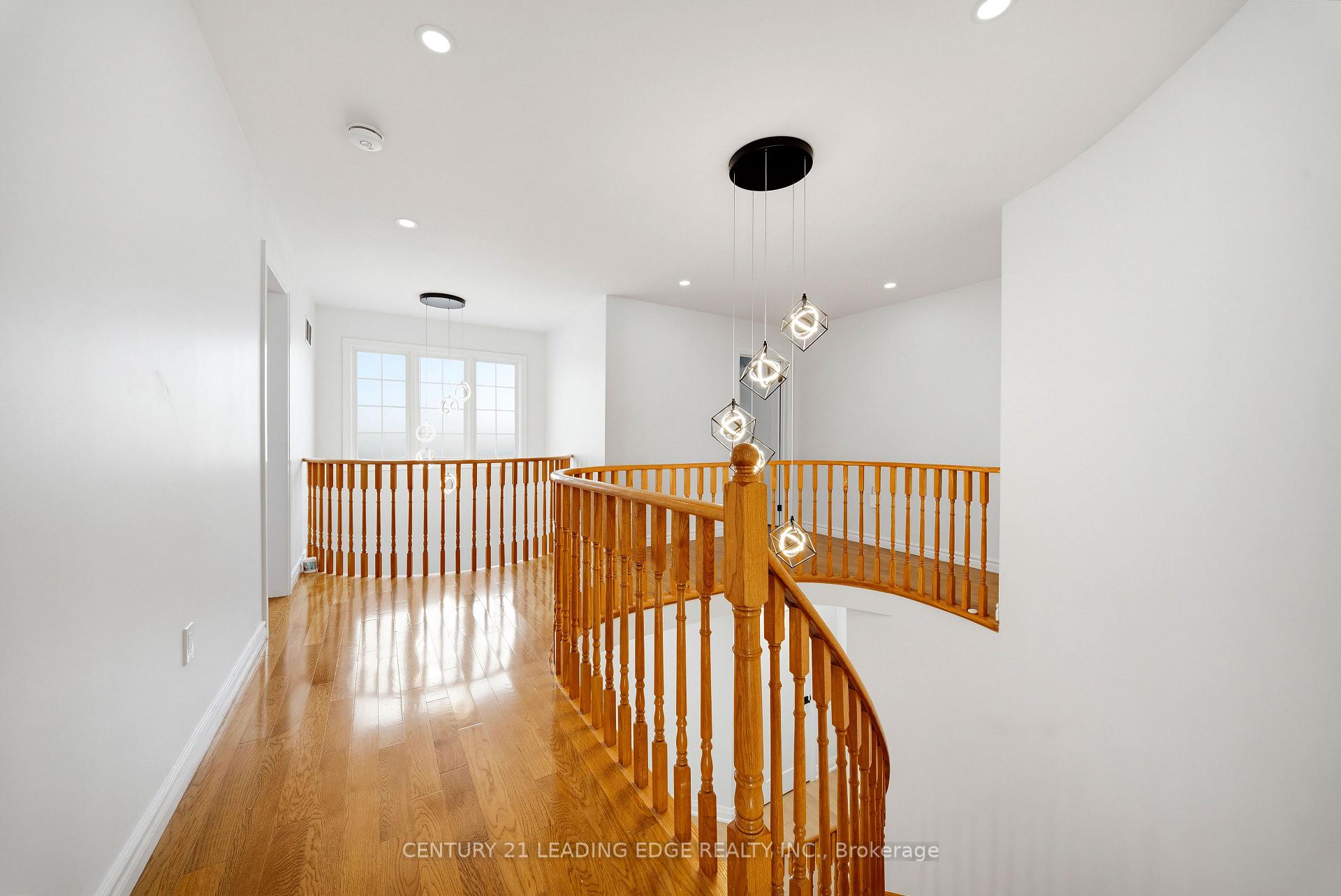 Photo 40 of 8 Mooreland Court, Markham, Markham Village — HOMEH