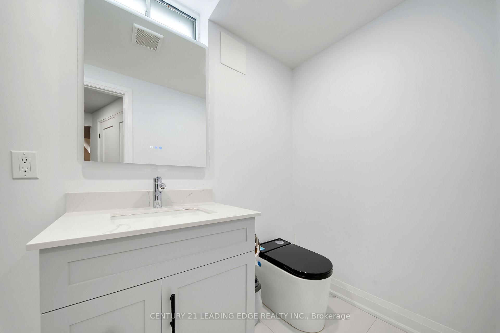Photo 45 of 8 Mooreland Court, Markham, Markham Village — HOMEH