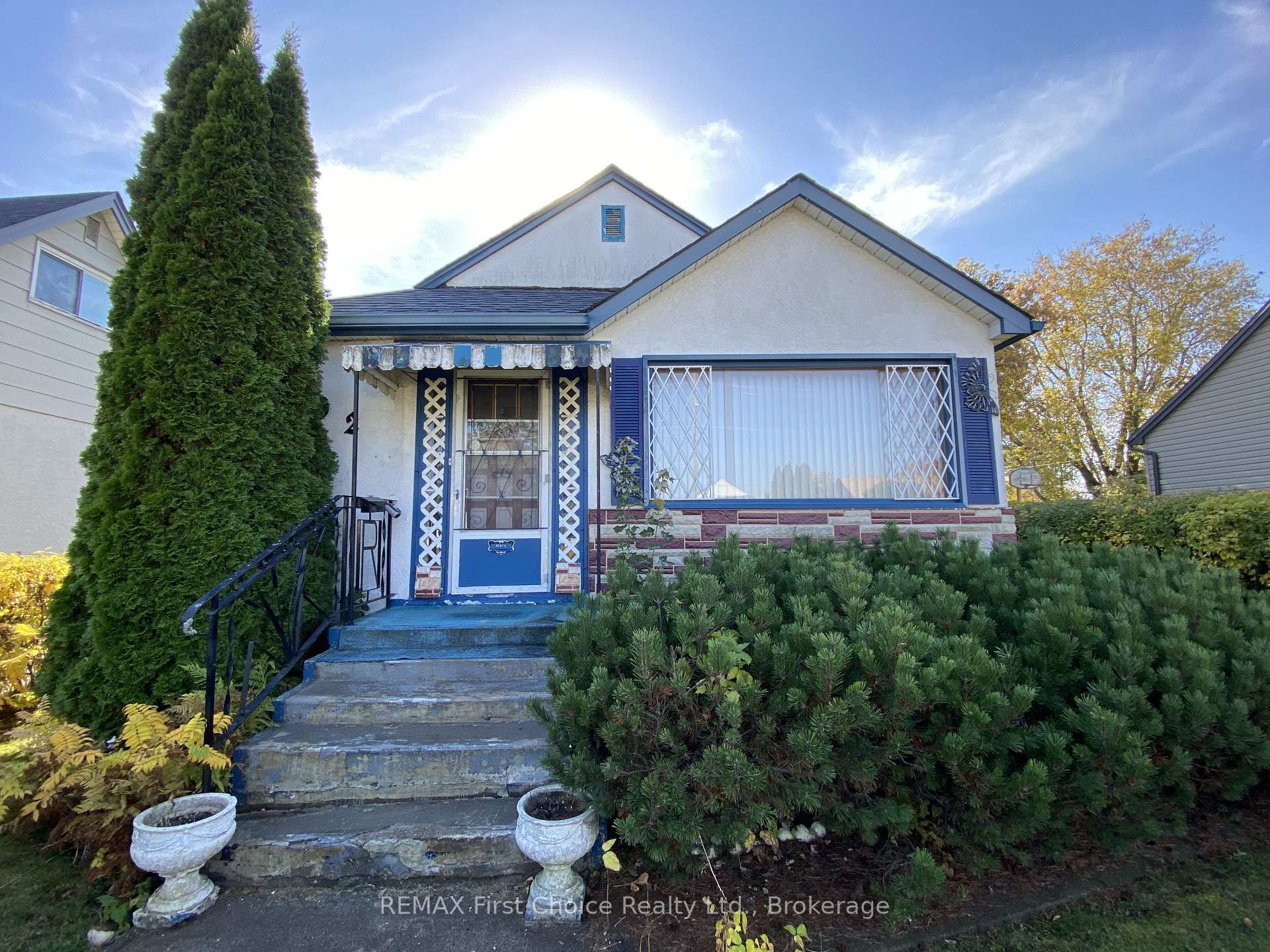Photo of 262 Empire Avenue