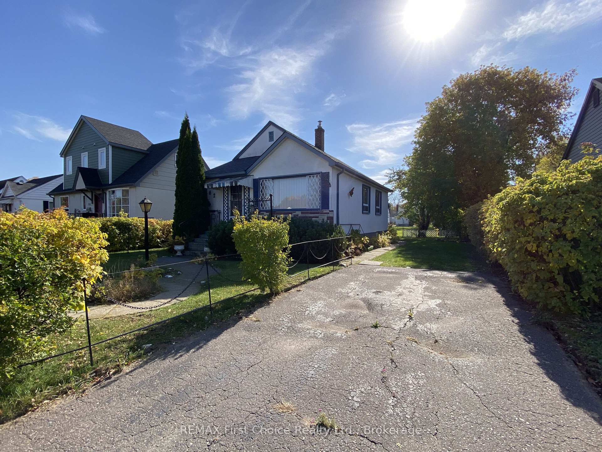 Photo 2 of 262 Empire Avenue, Thunder Bay, Westfort — HOMEH