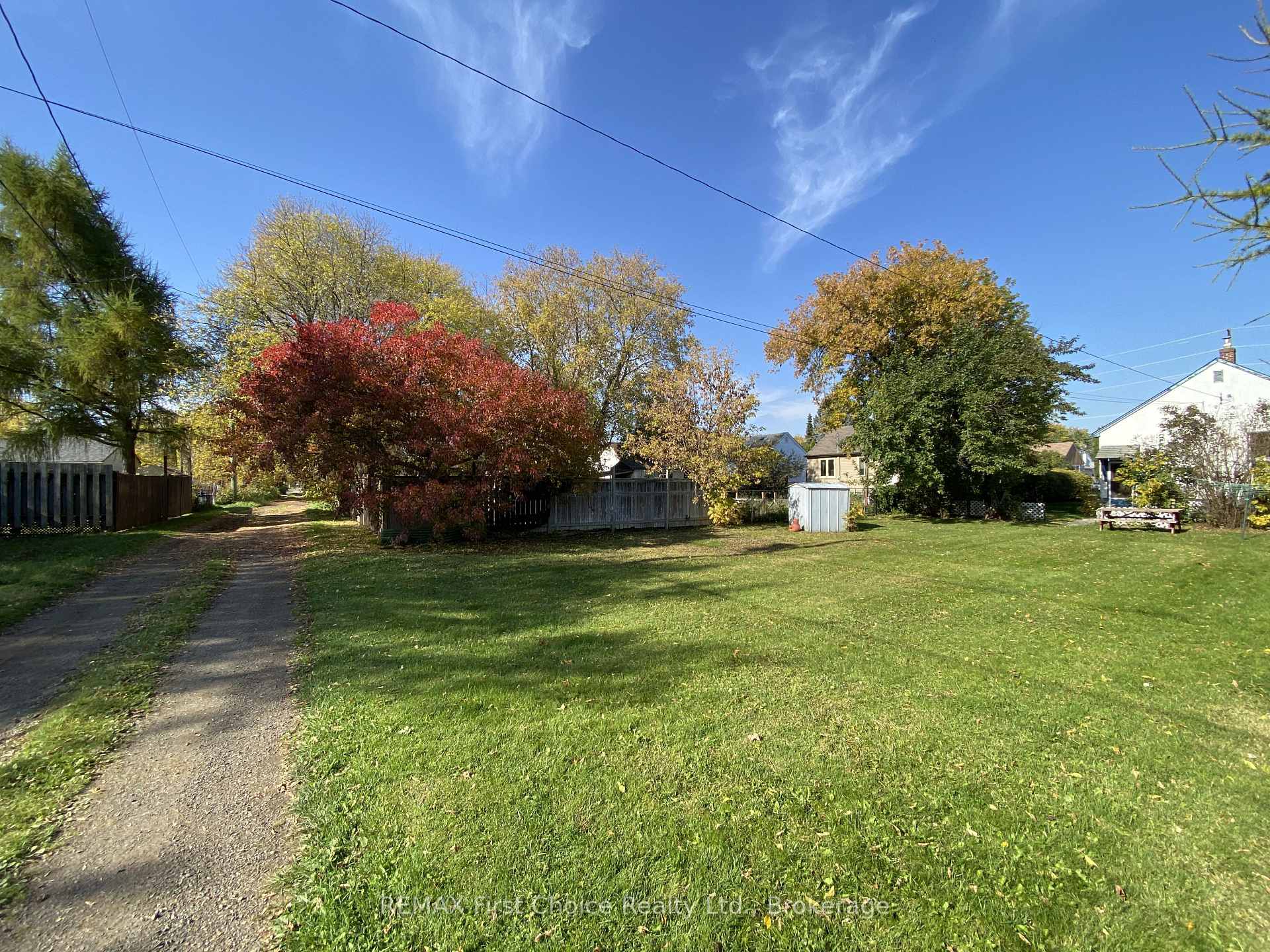 Photo 3 of 262 Empire Avenue, Thunder Bay, Westfort — HOMEH