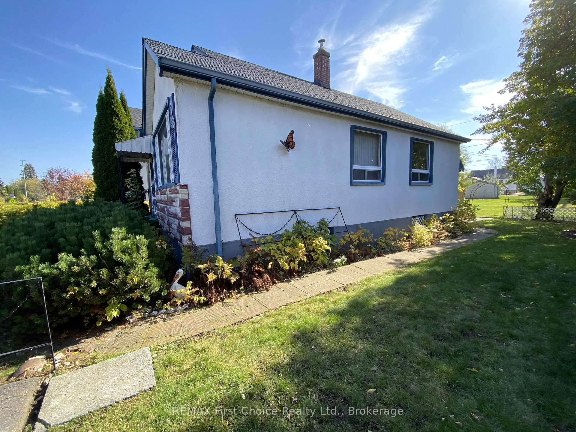 Photo 13 of 262 Empire Avenue, Thunder Bay, Westfort — HOMEH