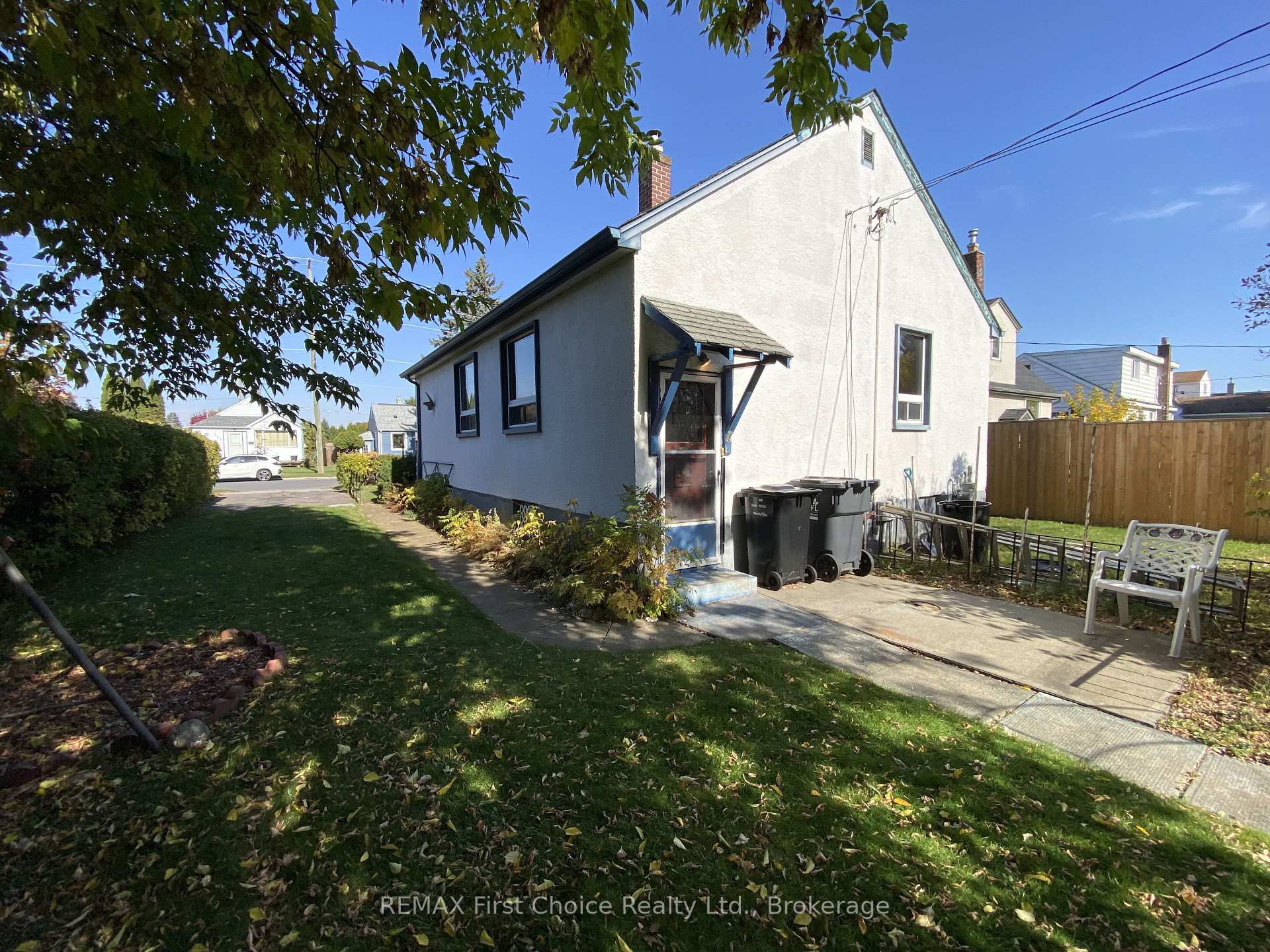 Photo 16 of 262 Empire Avenue, Thunder Bay, Westfort — HOMEH
