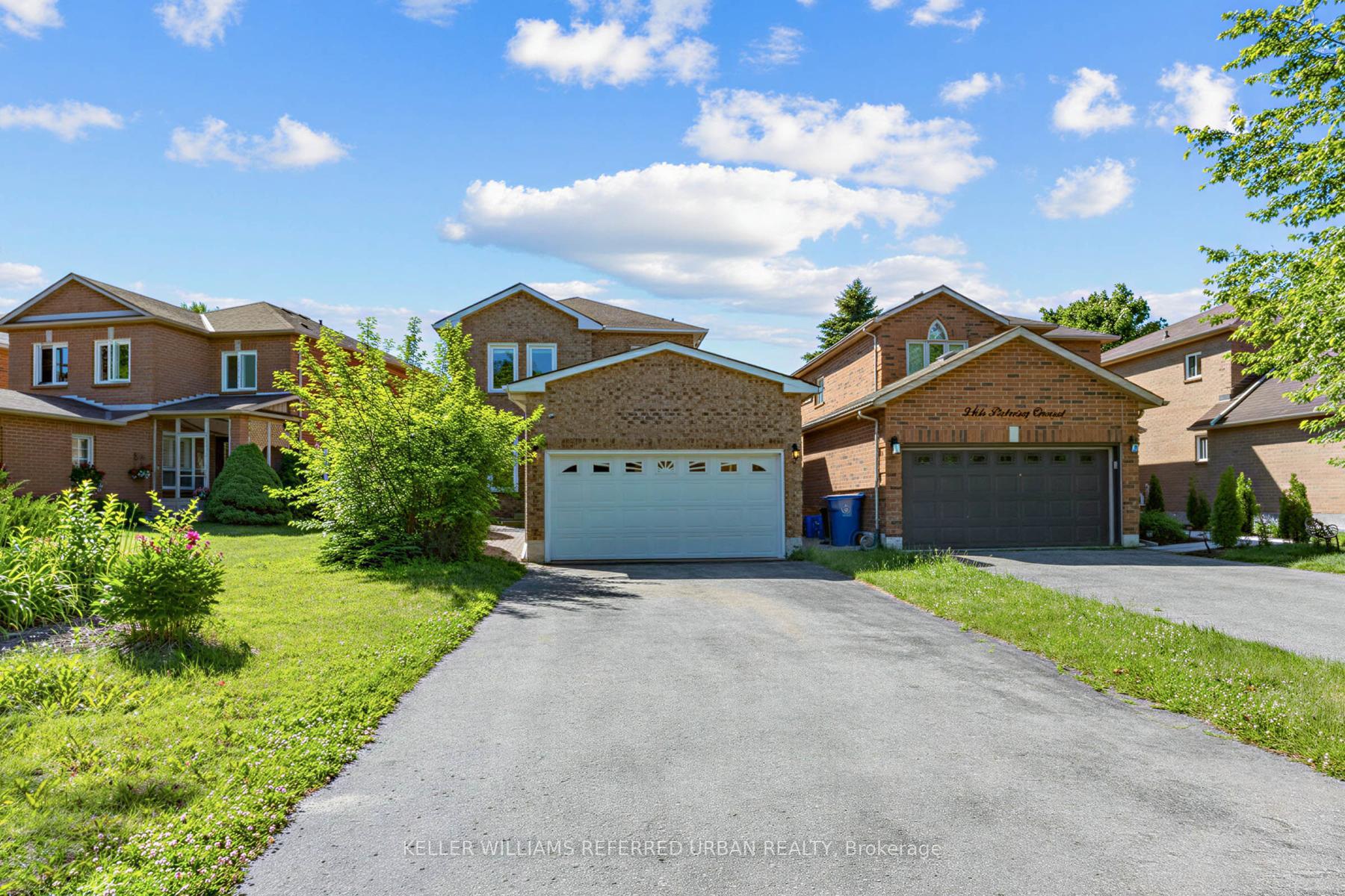 Photo of 350 Pickering Crescent