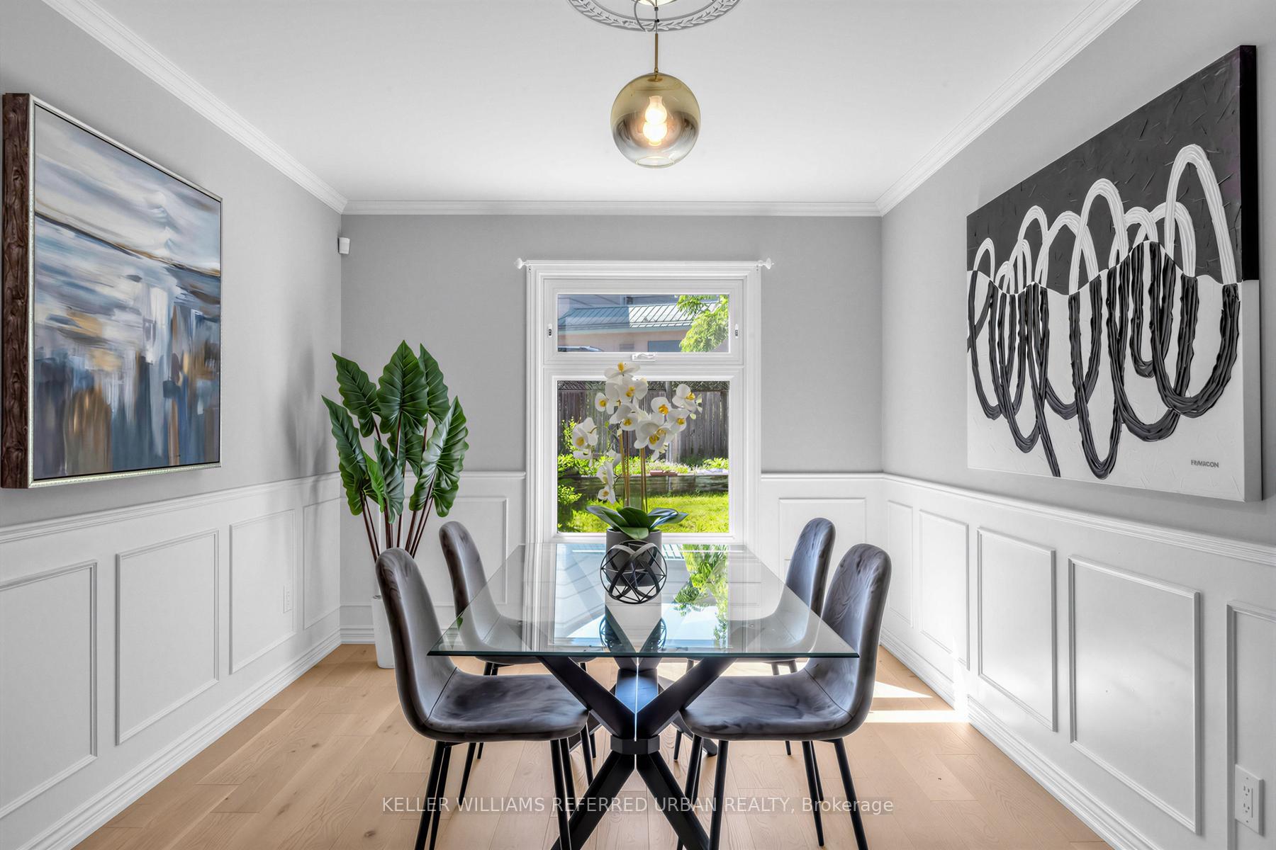 Photo 8 of 350 Pickering Crescent, Newmarket, Gorham-College Manor — HOMEH