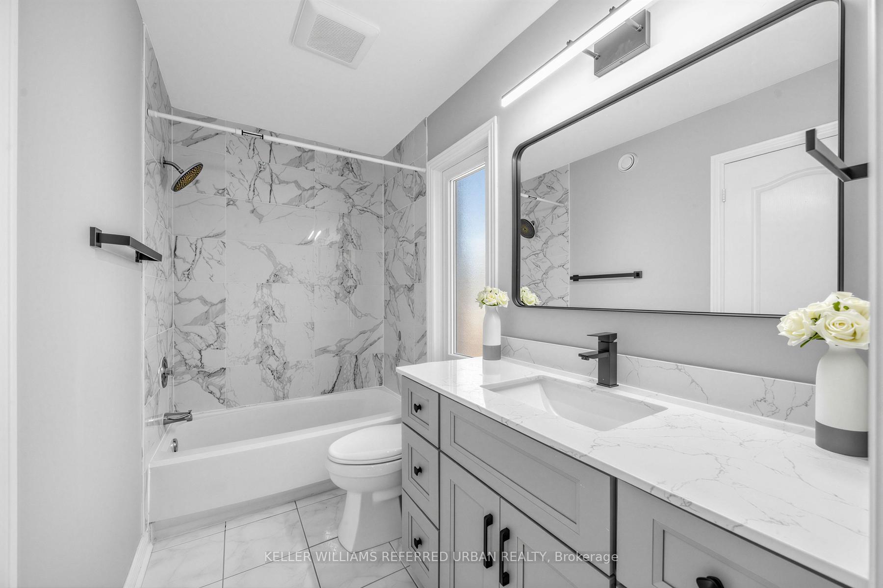 Photo 19 of 350 Pickering Crescent, Newmarket, Gorham-College Manor — HOMEH