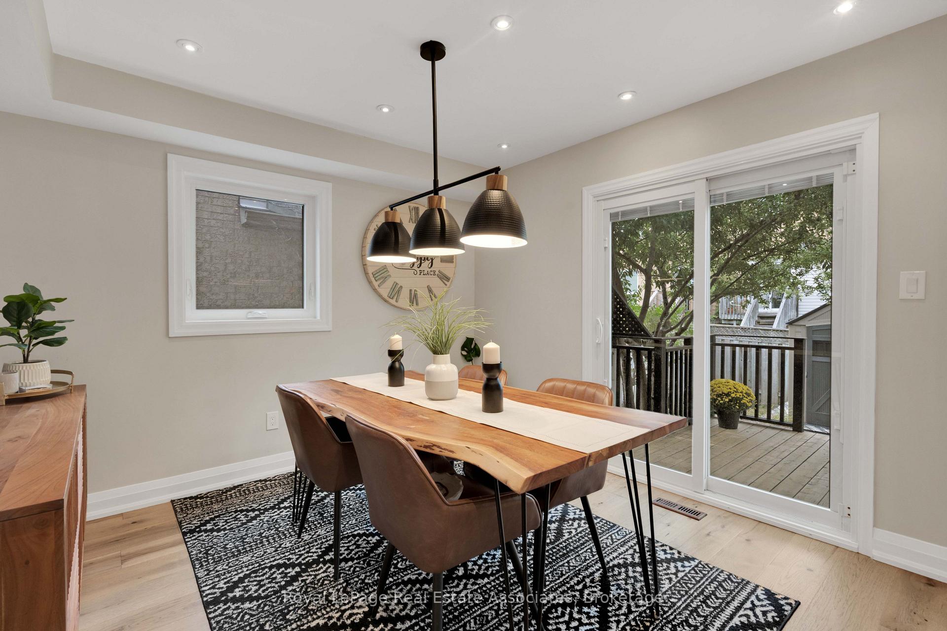 Photo 6 of 3840 Althorpe Circle, Mississauga, Lisgar — HOMEH