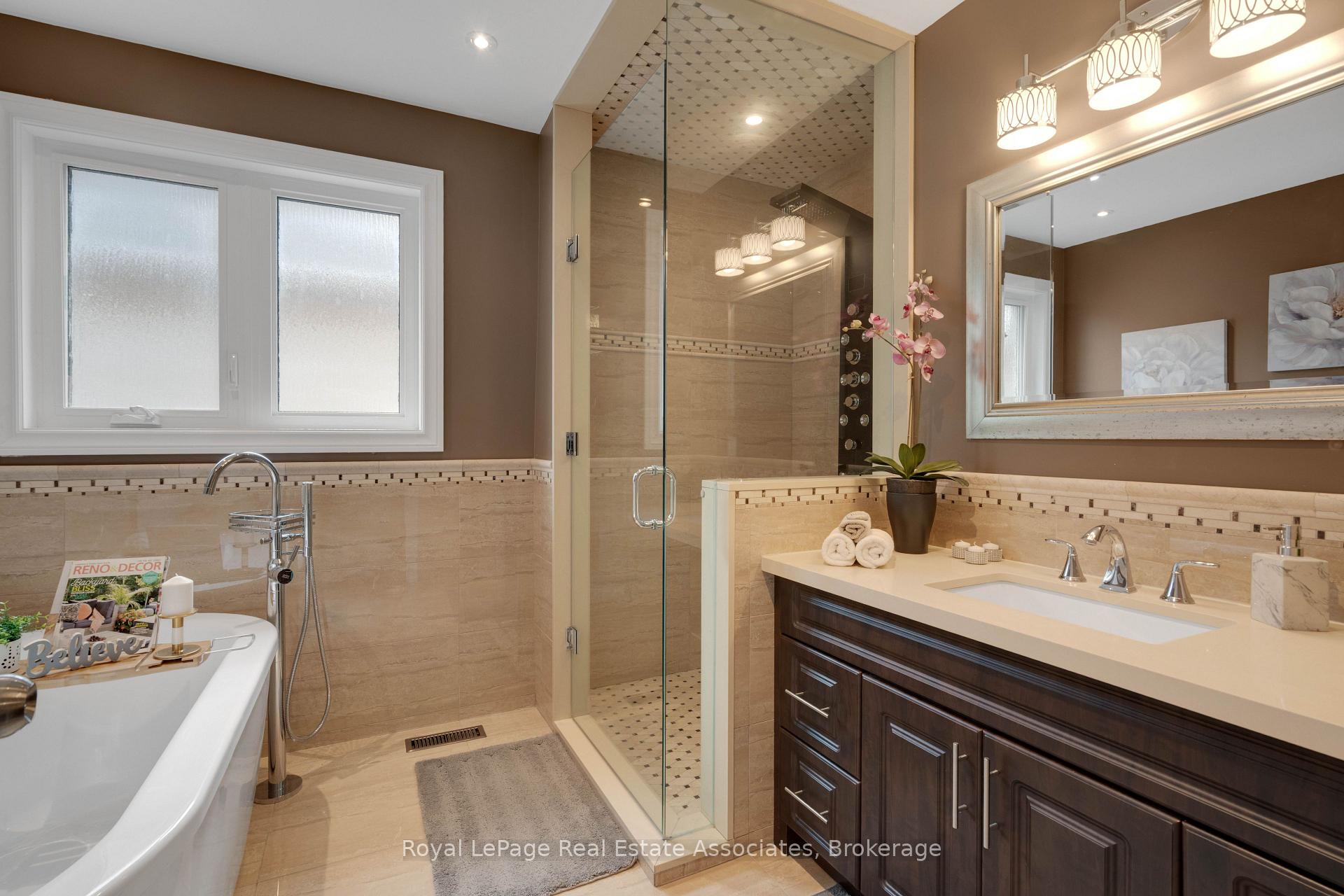Photo 11 of 3840 Althorpe Circle, Mississauga, Lisgar — HOMEH