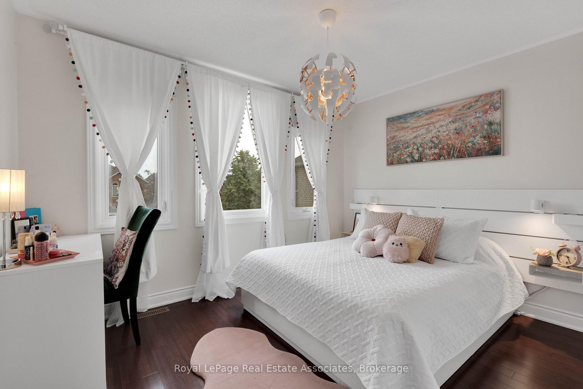 Photo 12 of 3840 Althorpe Circle, Mississauga, Lisgar — HOMEH