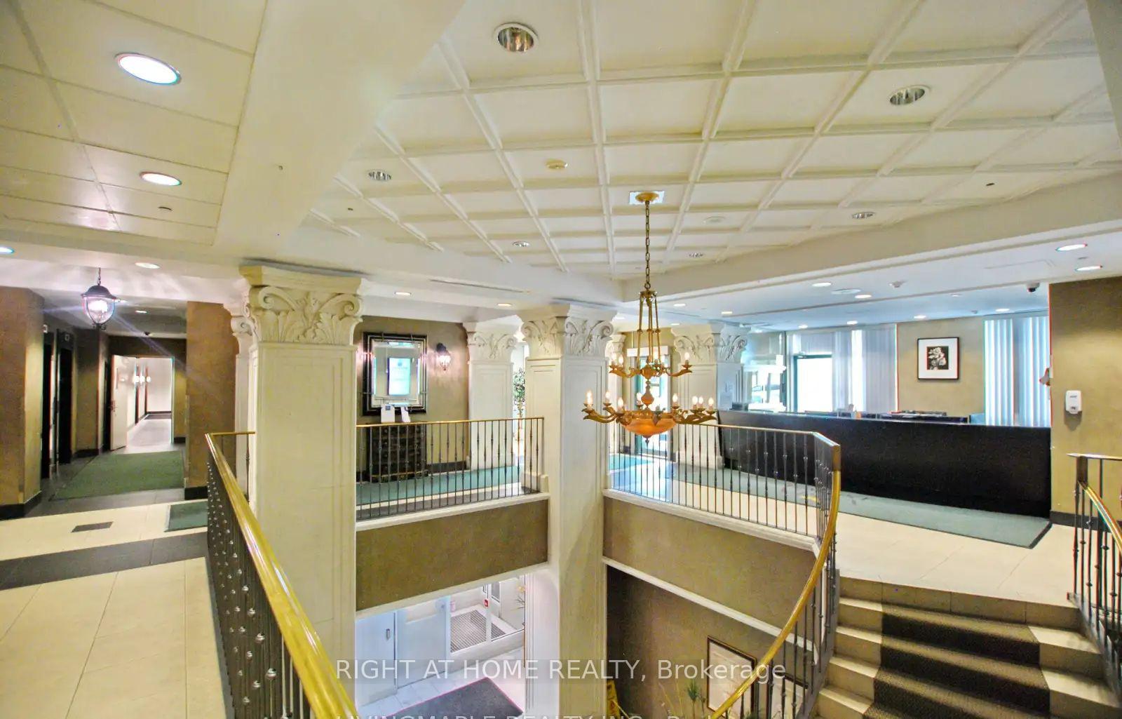 Photo of Unit 608, 61 Town Centre Court E