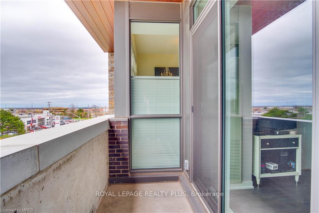 Photo 12 of Unit 406, 1284 Guelph Line, Burlington, Mountainside — HOMEH