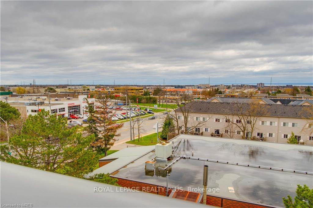 Photo 14 of Unit 406, 1284 Guelph Line, Burlington, Mountainside — HOMEH