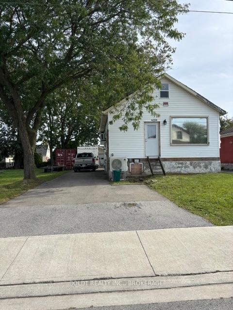 Photo of 4354 Third Avenue