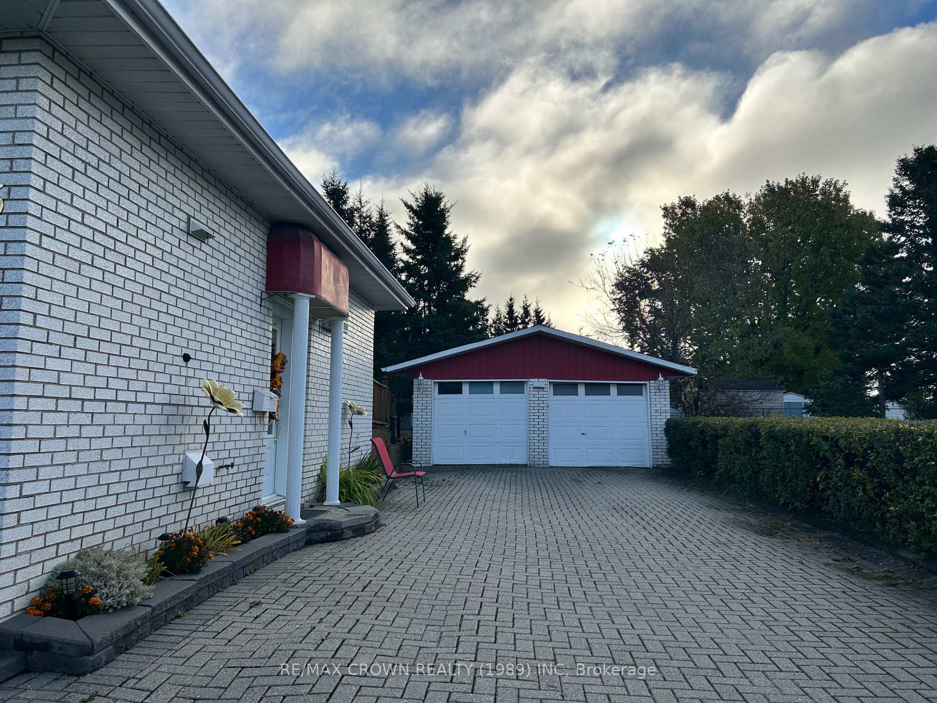 Photo 7 of 15 Lasalle Avenue, Kapuskasing — HOMEH