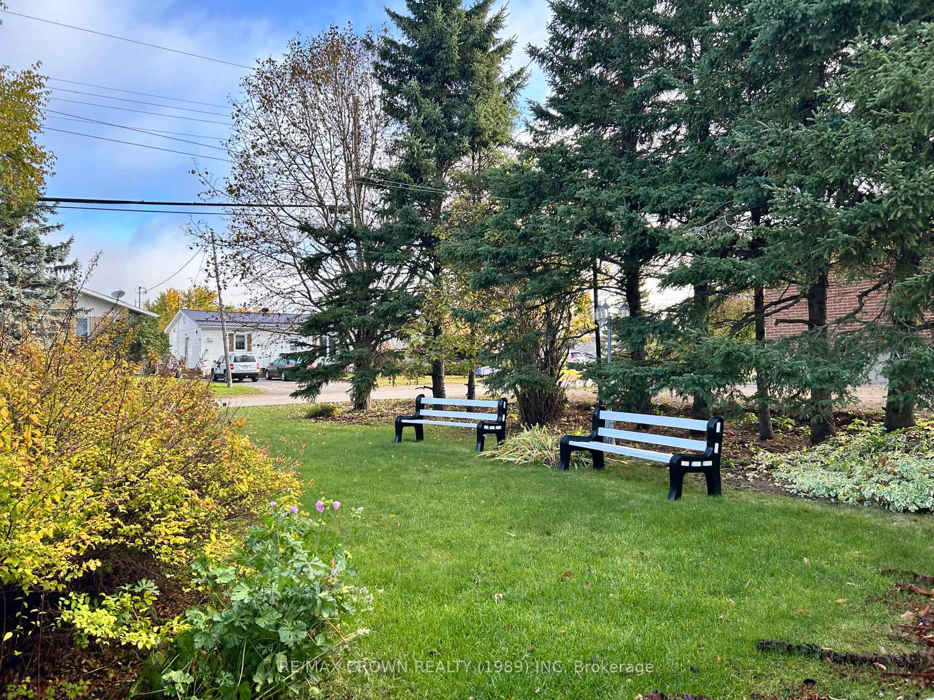 Photo 9 of 15 Lasalle Avenue, Kapuskasing — HOMEH