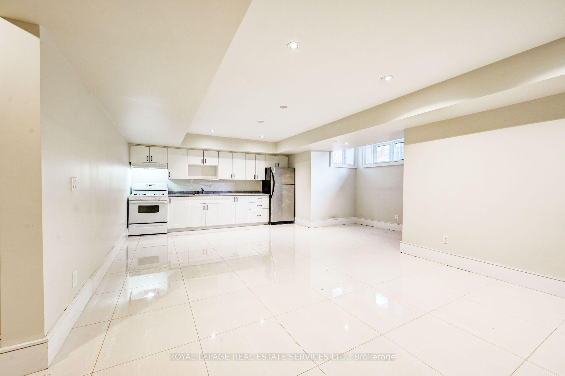 Photo 3 of Unit L, 63 Burrows Avenue, Etobicoke, Islington-City Centre West — HOMEH