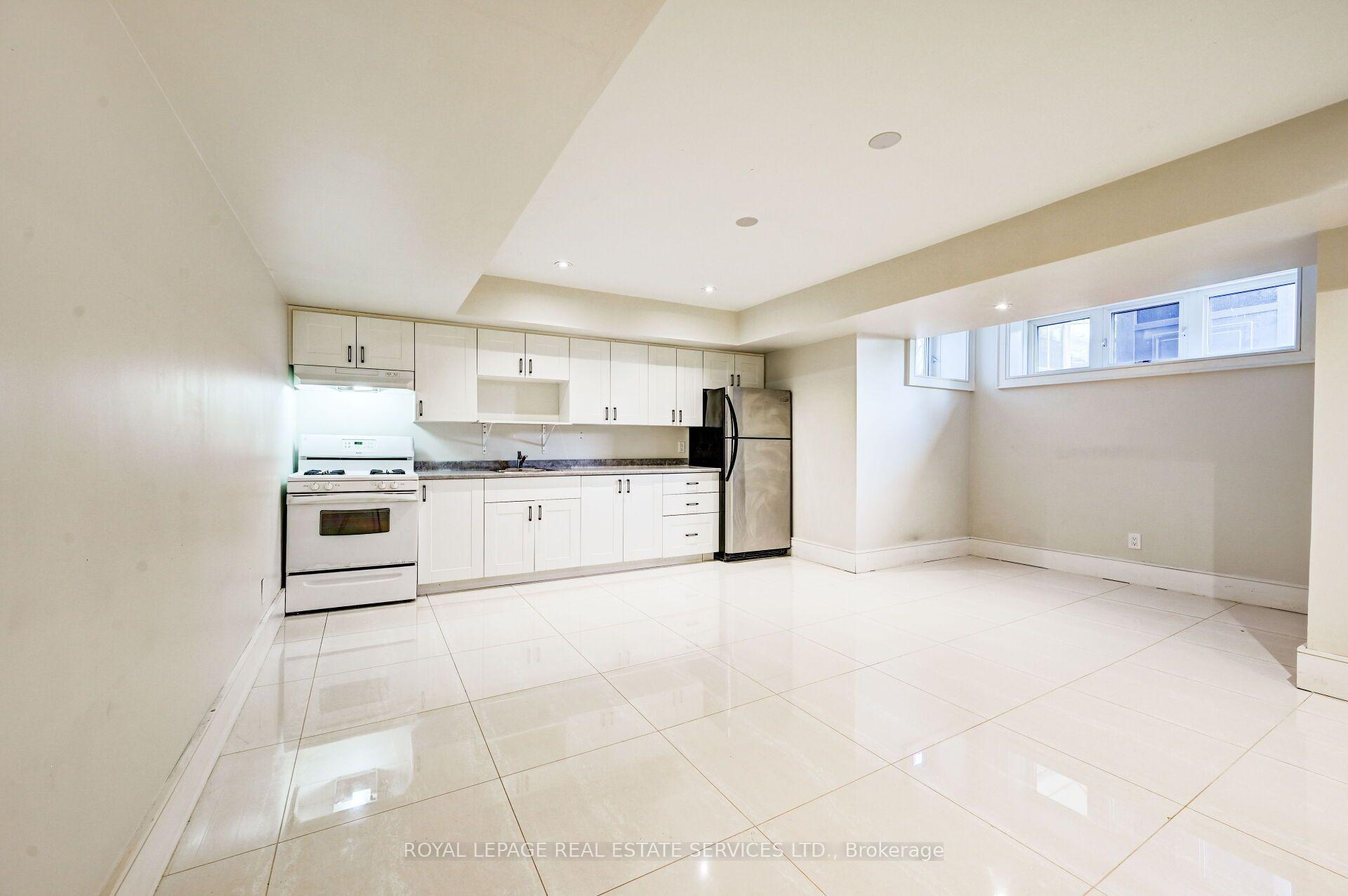 Photo 6 of Unit L, 63 Burrows Avenue, Etobicoke, Islington-City Centre West — HOMEH