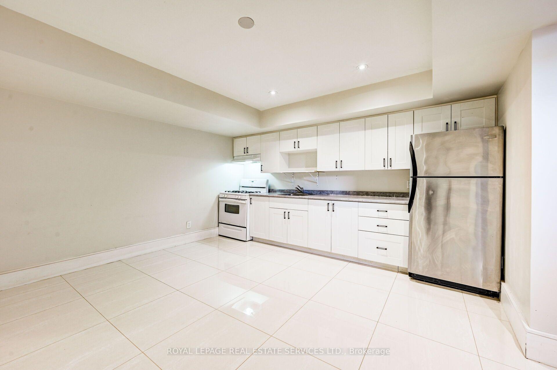 Photo 8 of Unit L, 63 Burrows Avenue, Etobicoke, Islington-City Centre West — HOMEH