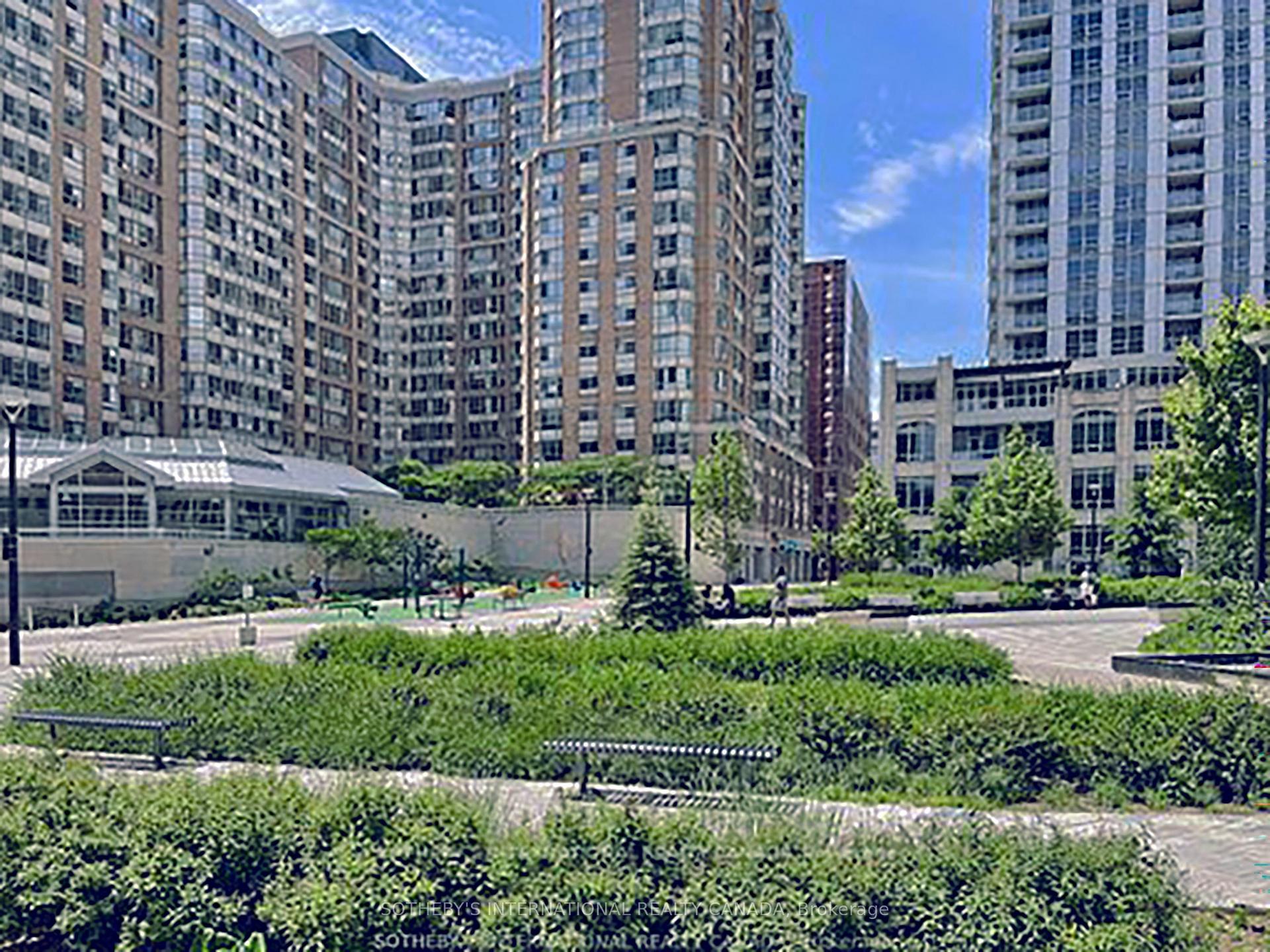 Photo of Unit 1715, 711 Bay Street