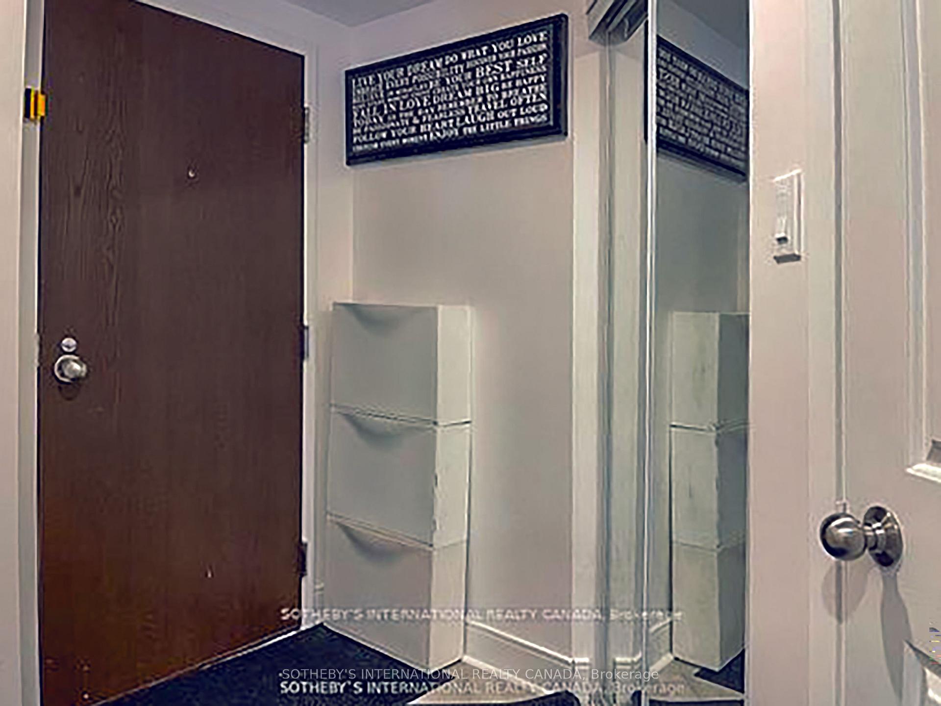 Photo 4 of Unit 1715, 711 Bay Street, Toronto, Bay Street Corridor — HOMEH