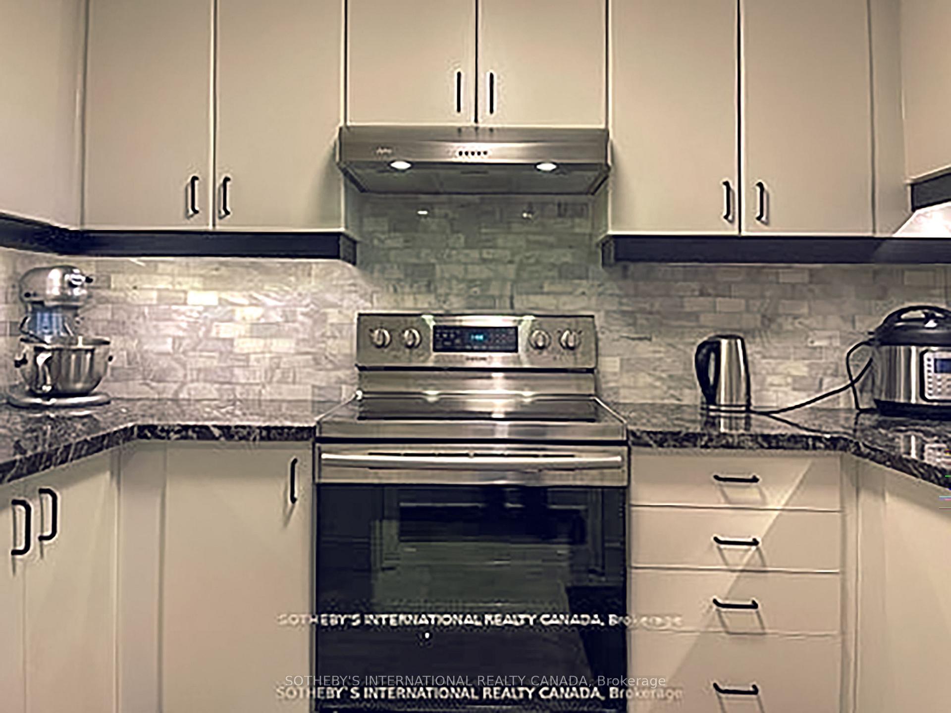 Photo 5 of Unit 1715, 711 Bay Street, Toronto, Bay Street Corridor — HOMEH