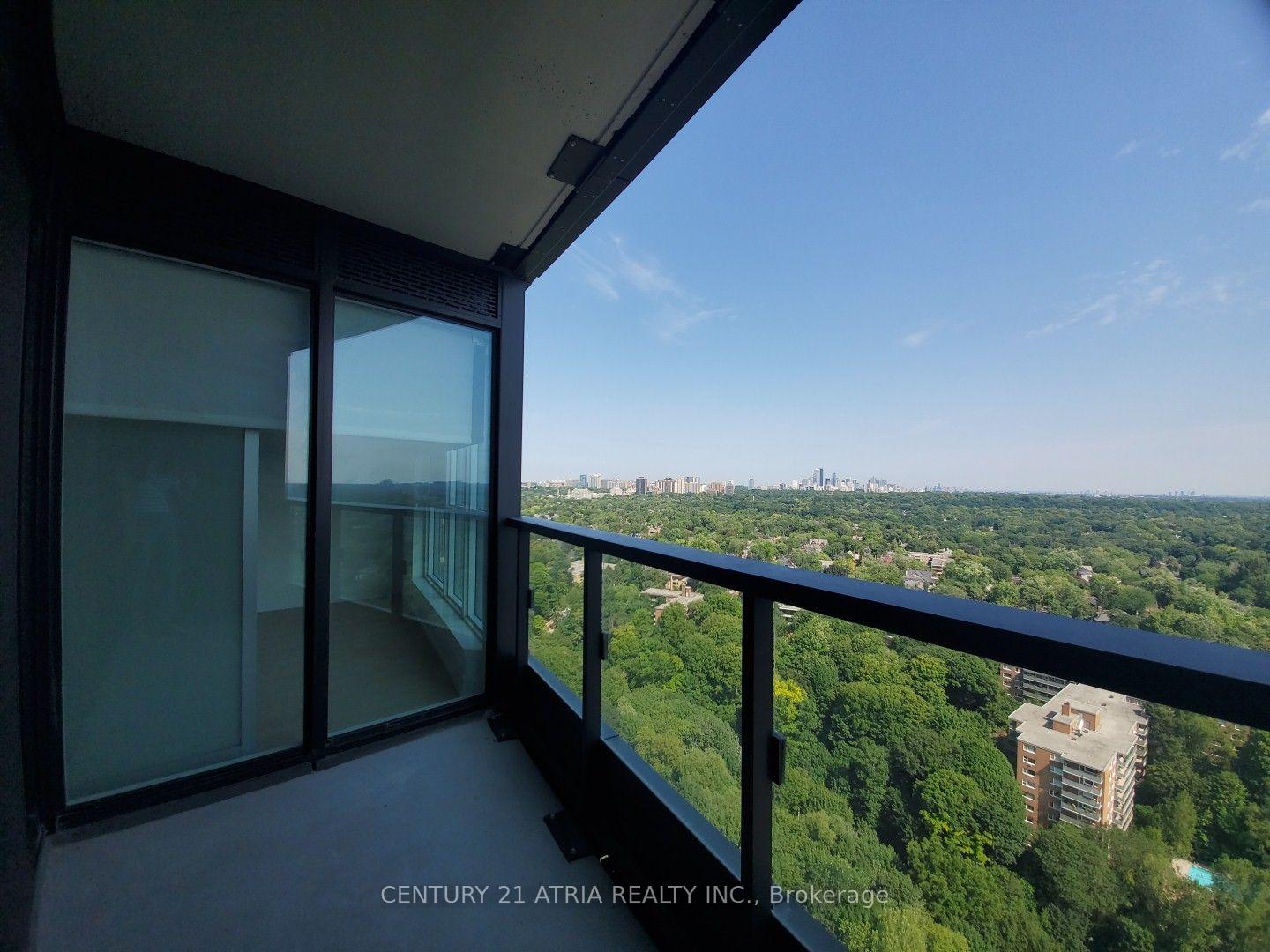 Photo of Unit 2424, 585 Bloor Street E