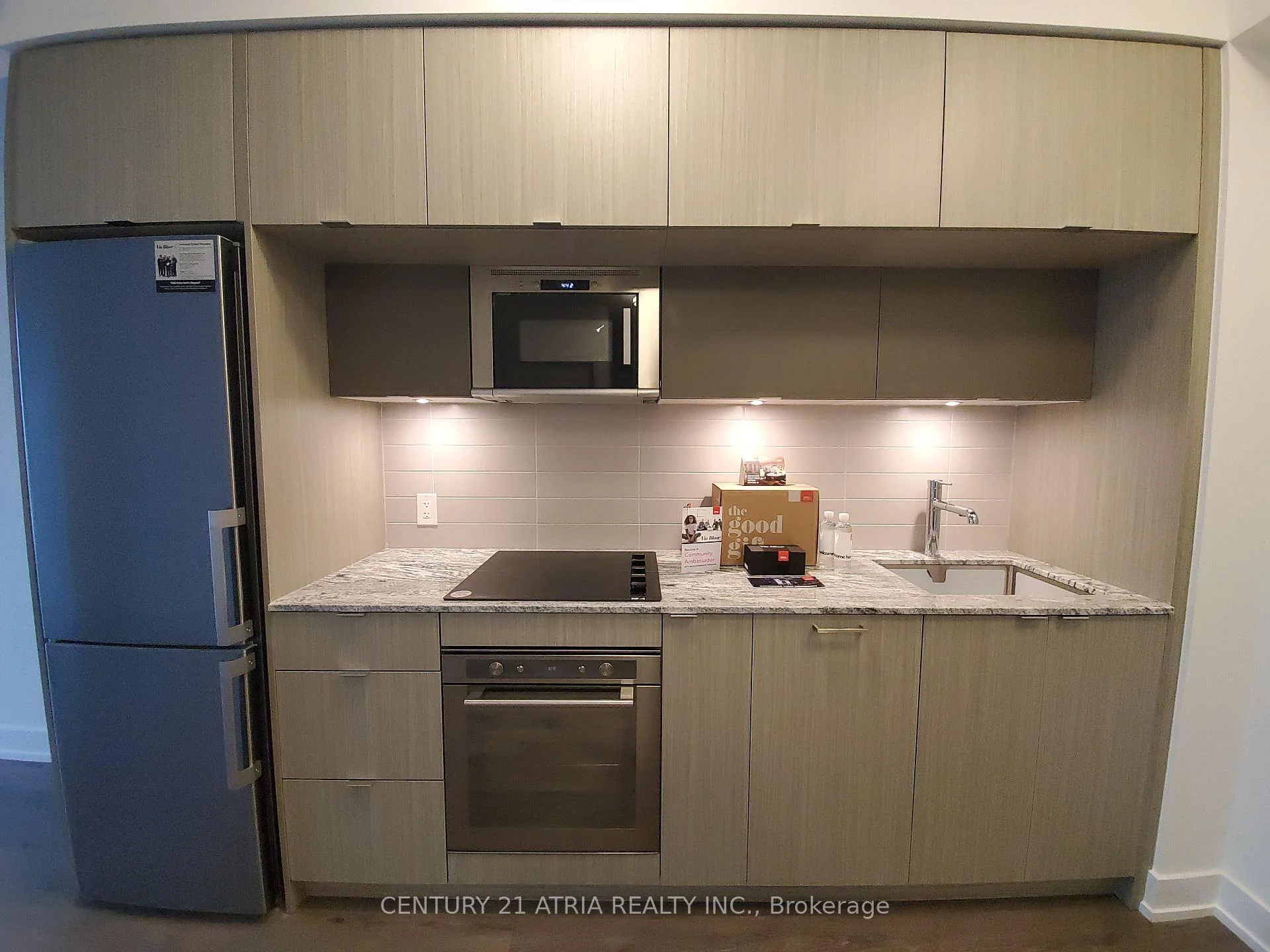 Photo 2 of Unit 2424, 585 Bloor Street E, Toronto, North St. James Town — HOMEH