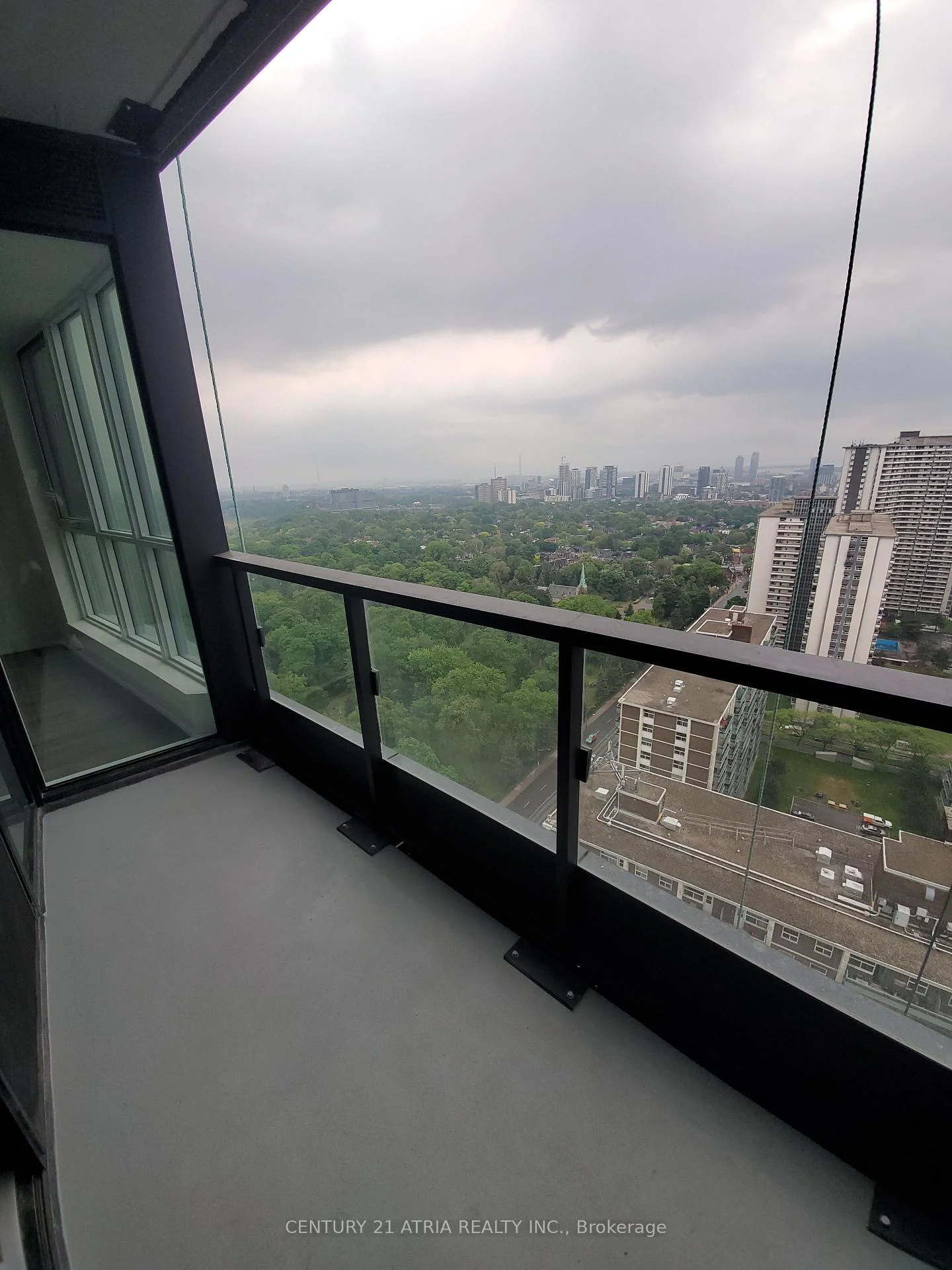 Photo 8 of Unit 2424, 585 Bloor Street E, Toronto, North St. James Town — HOMEH