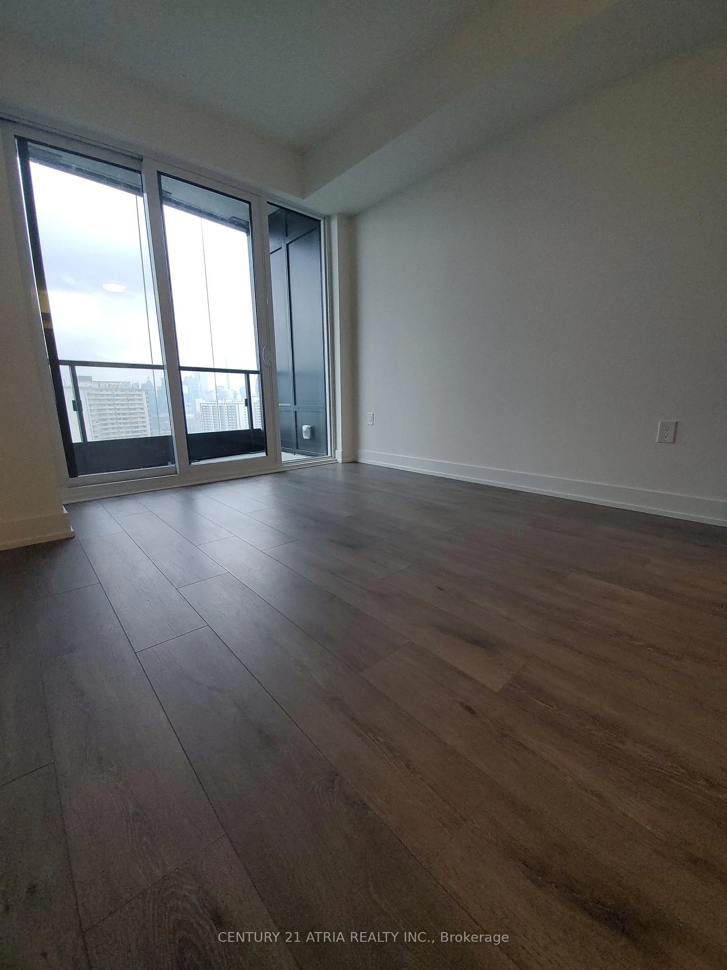 Photo 10 of Unit 2424, 585 Bloor Street E, Toronto, North St. James Town — HOMEH