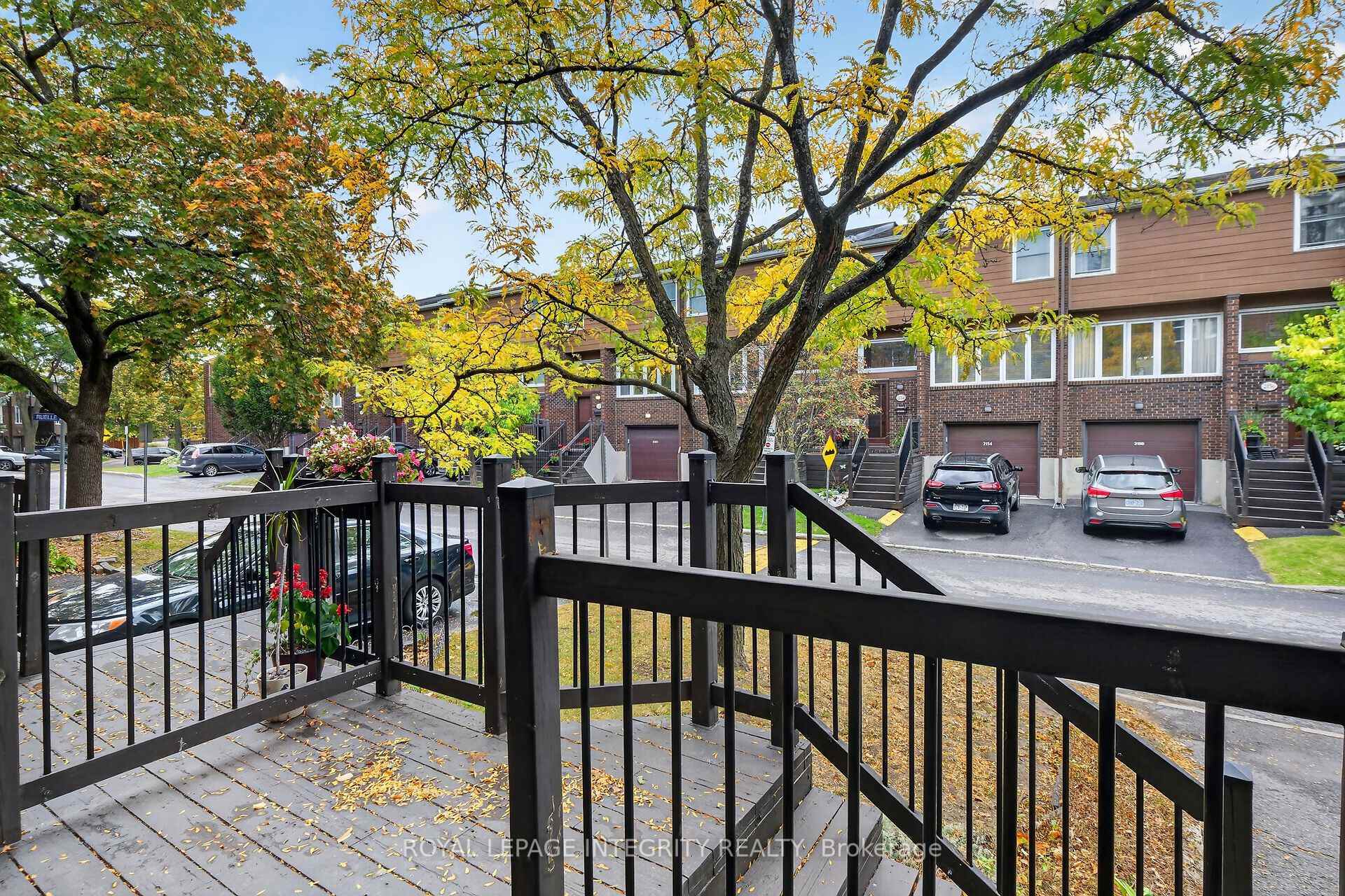 Photo 8 of Unit 37, 2155 Eric Crescent, Ottawa, Pineview — HOMEH