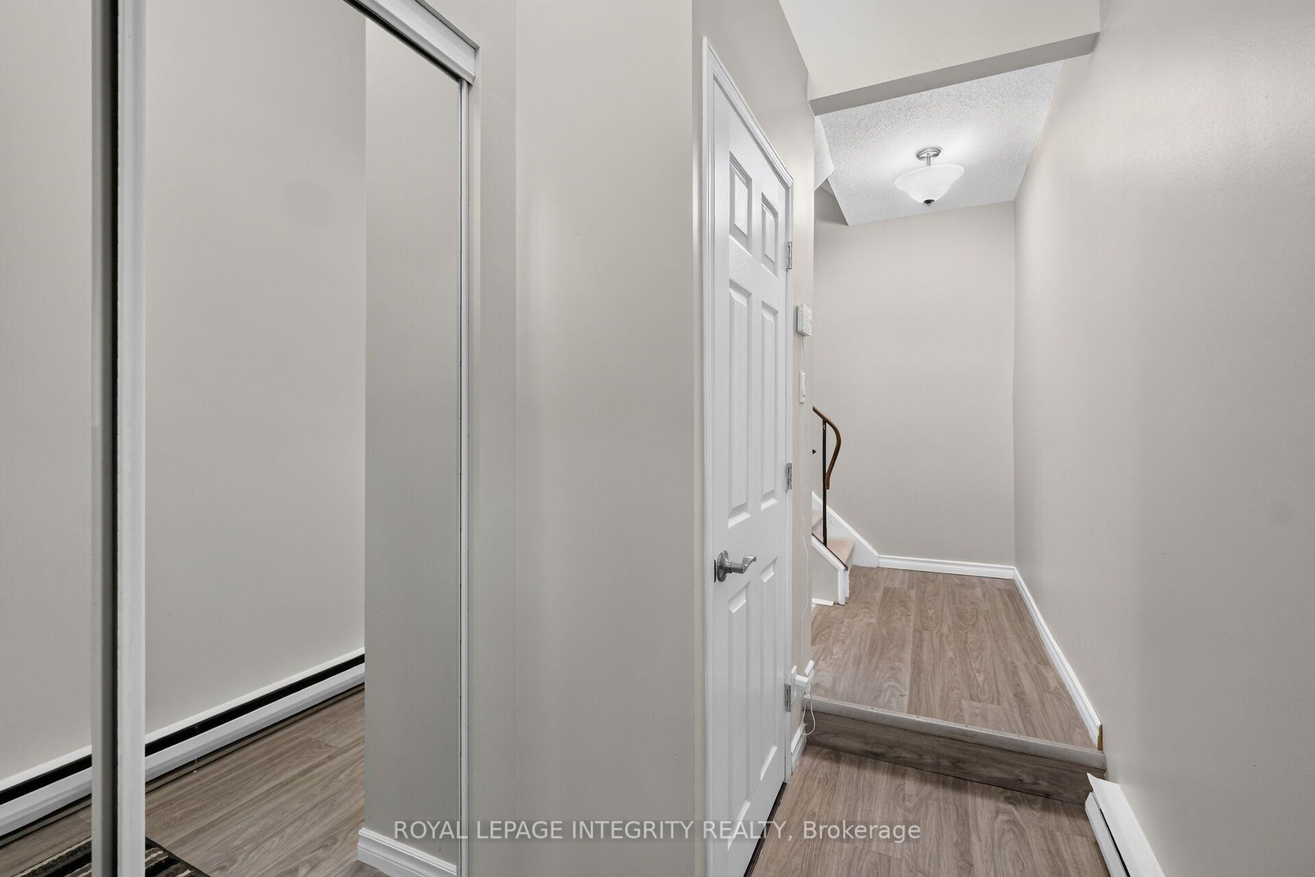 Photo 11 of Unit 37, 2155 Eric Crescent, Ottawa, Pineview — HOMEH