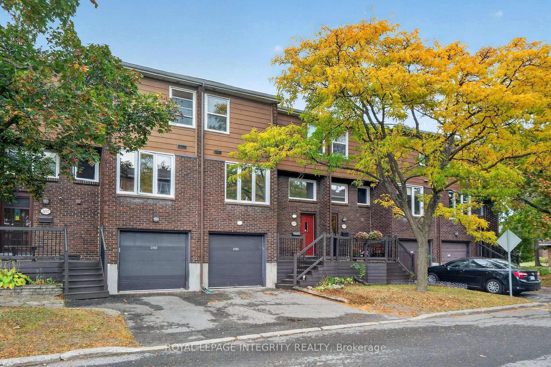 Photo 4 of Unit 37, 2155 Eric Crescent, Ottawa, Pineview — HOMEH