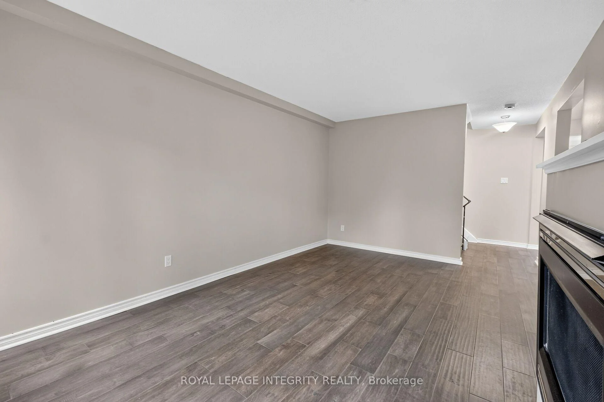 Photo 21 of Unit 37, 2155 Eric Crescent, Ottawa, Pineview — HOMEH