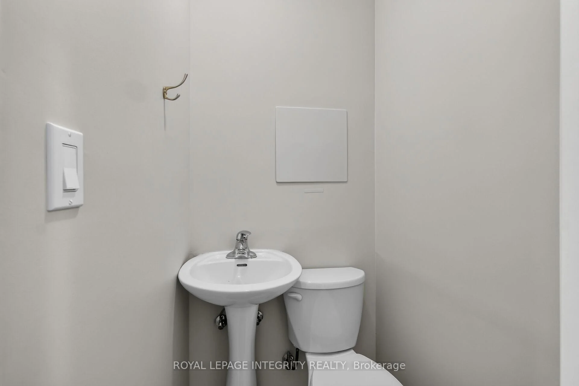 Photo 36 of Unit 37, 2155 Eric Crescent, Ottawa, Pineview — HOMEH