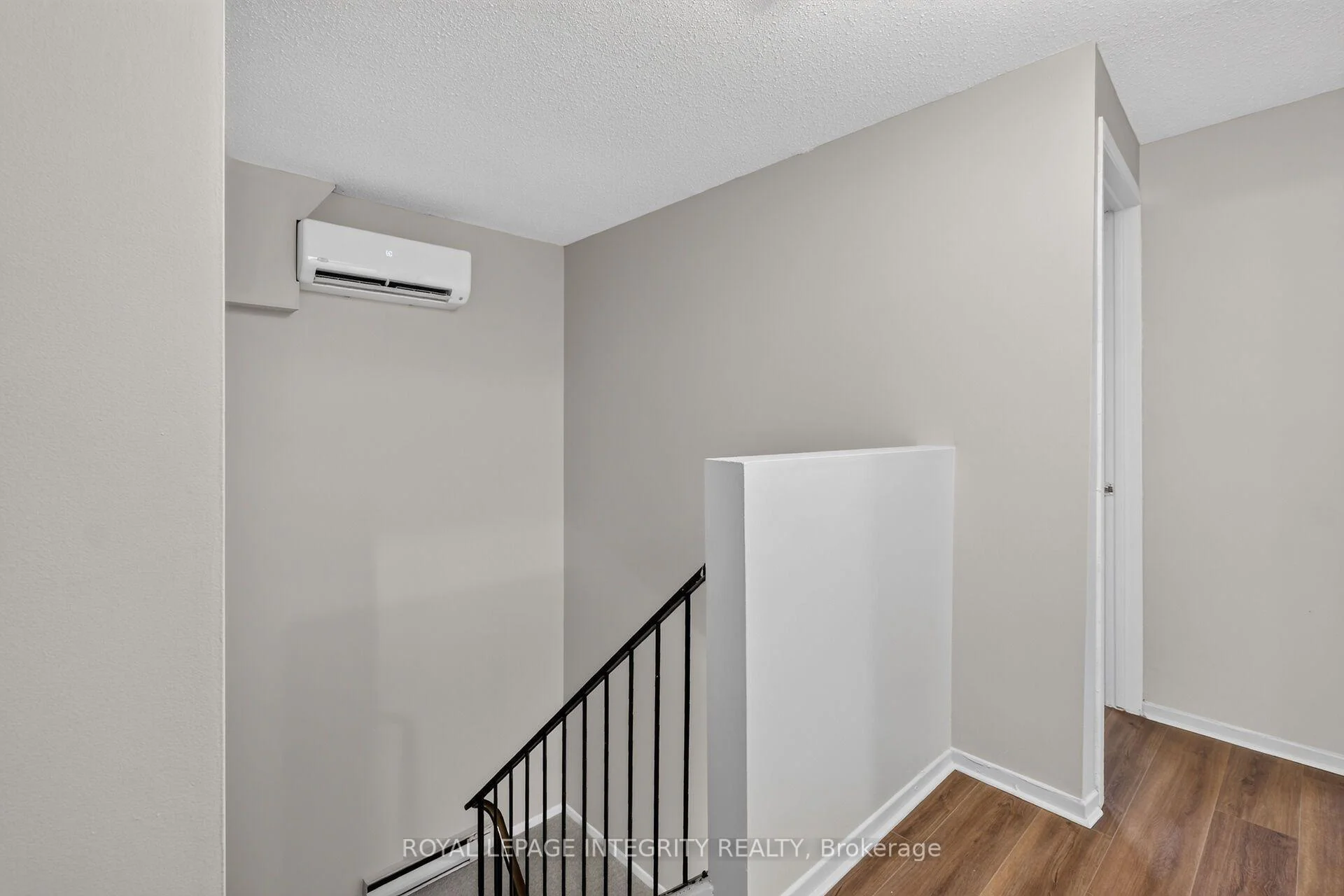 Photo 50 of Unit 37, 2155 Eric Crescent, Ottawa, Pineview — HOMEH