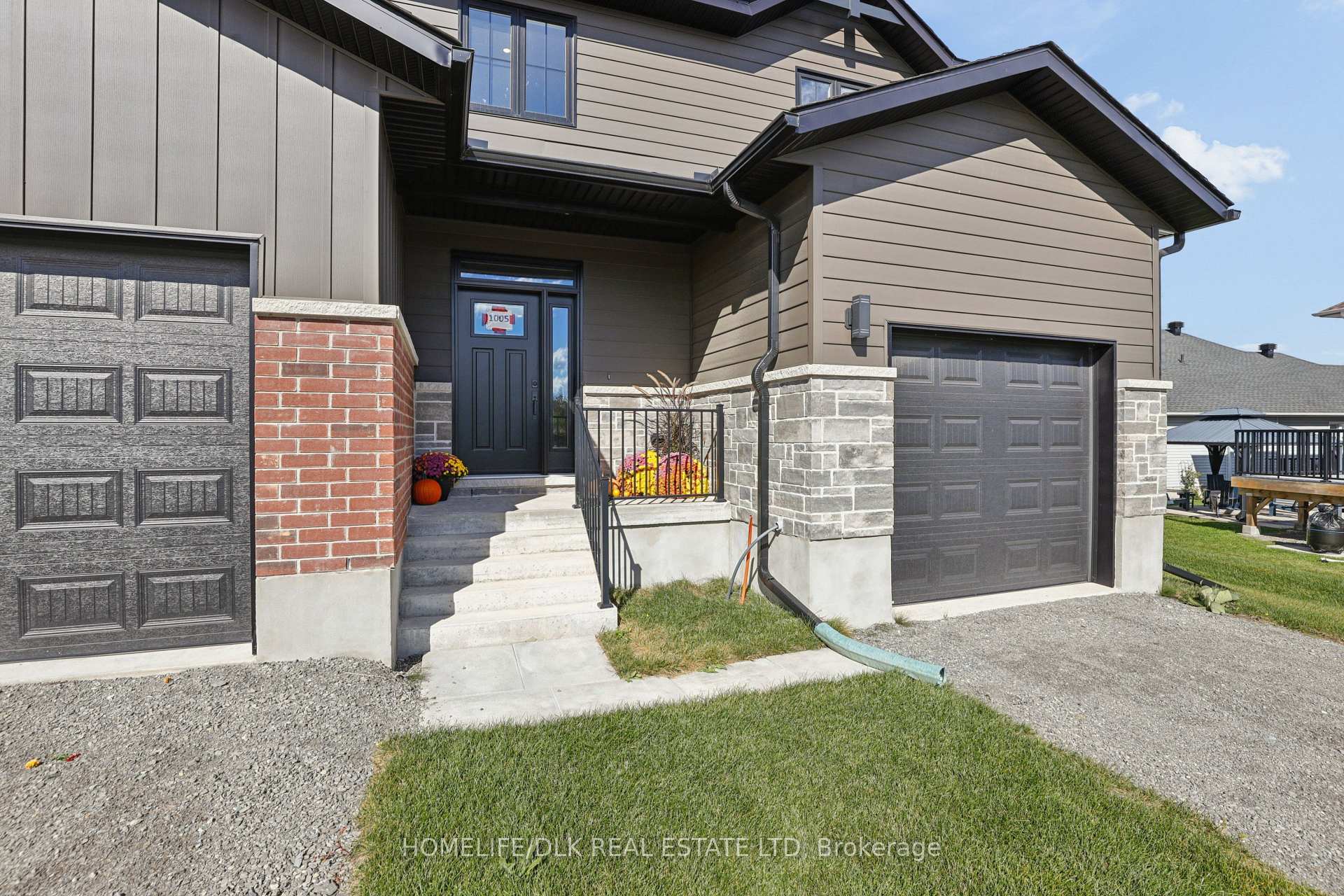 Photo 6 of 1005 Dobbie Street, Brockville, Brockville — HOMEH