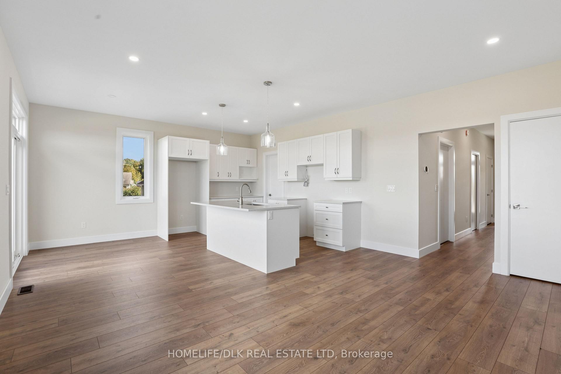 Photo 12 of 1005 Dobbie Street, Brockville, Brockville — HOMEH