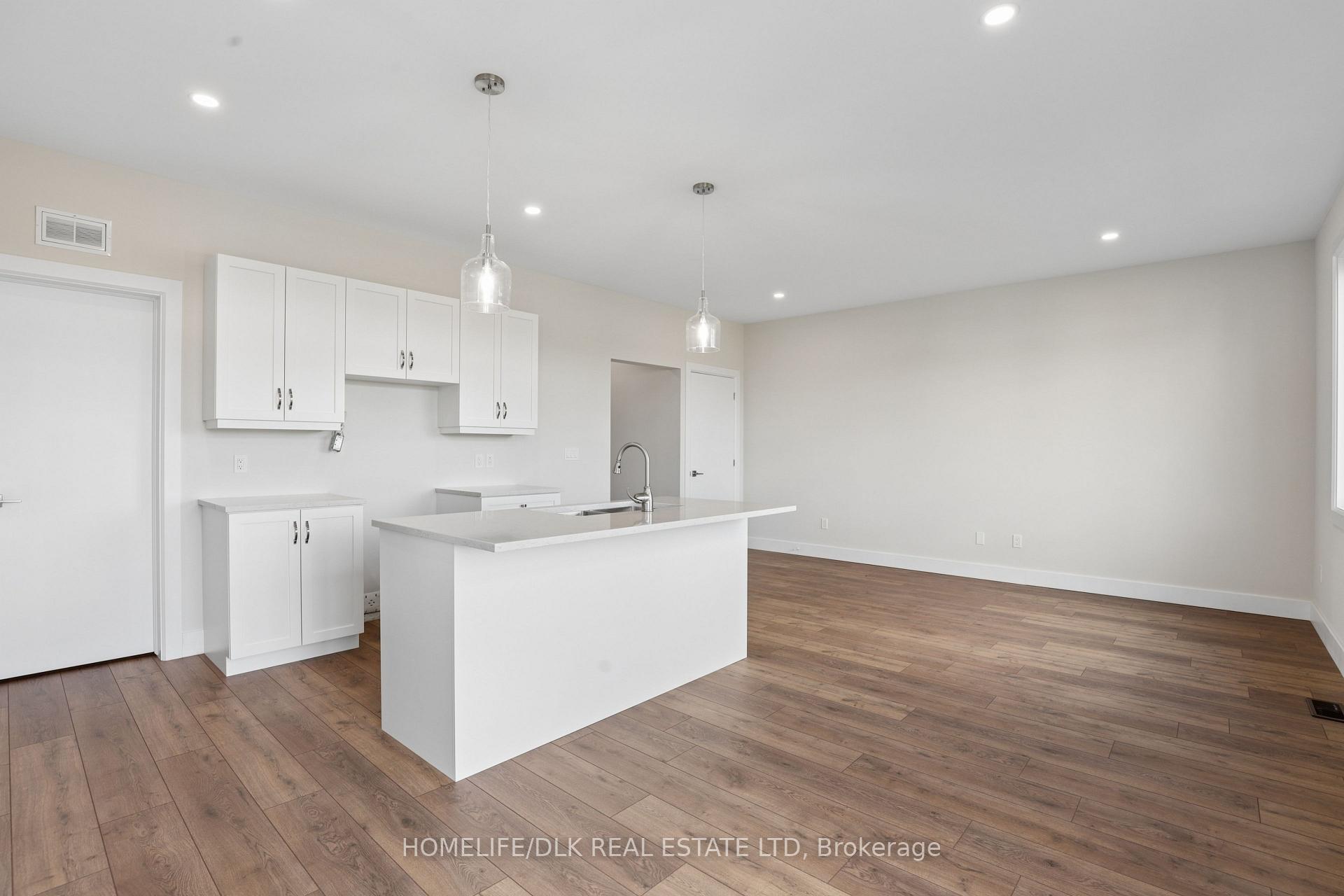Photo 14 of 1005 Dobbie Street, Brockville, Brockville — HOMEH