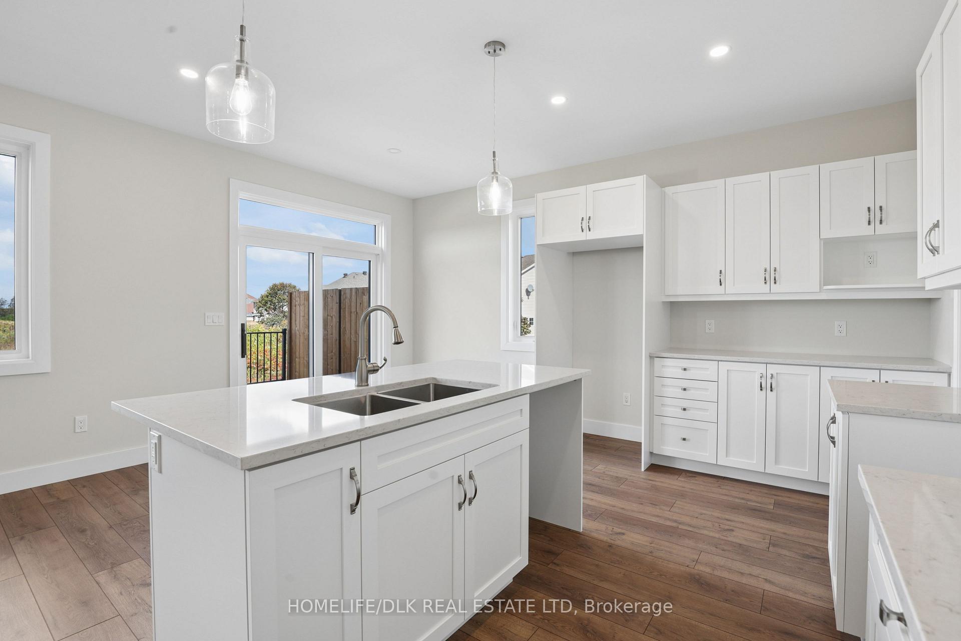 Photo 15 of 1005 Dobbie Street, Brockville, Brockville — HOMEH