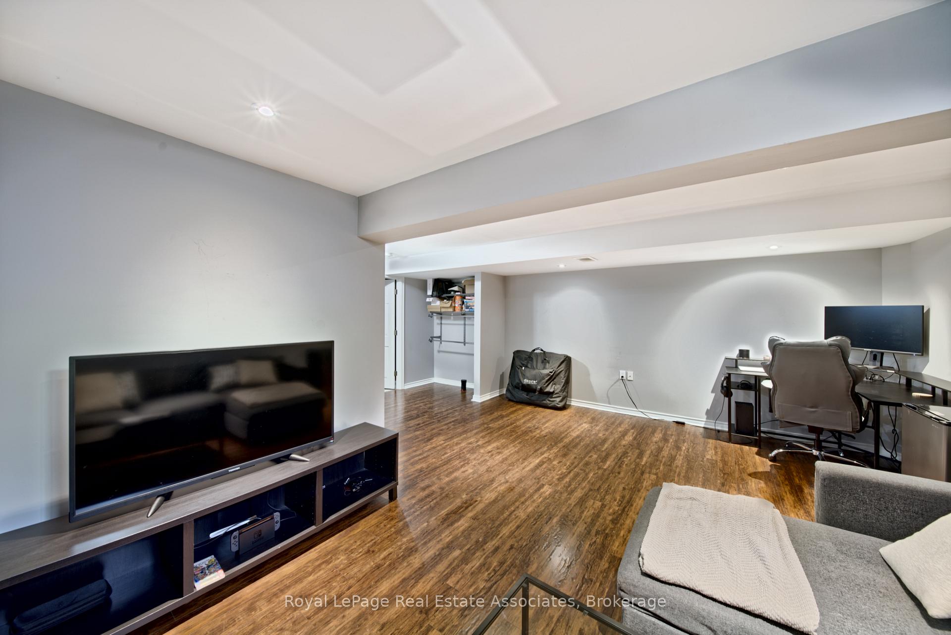 Photo 25 of Unit 22, 10 Pumpkin Pass, Hamilton, Binbrook — HOMEH