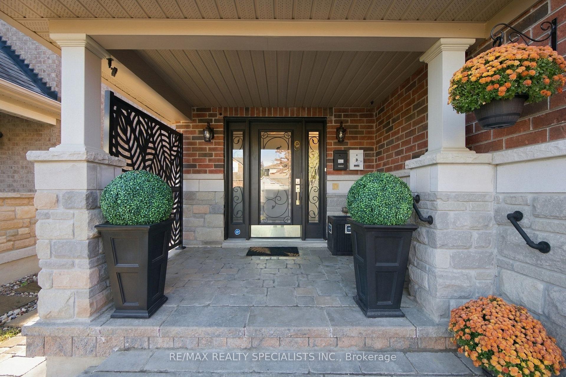 Photo 4 of 935 Barbados Street, Oshawa, Northglen — HOMEH