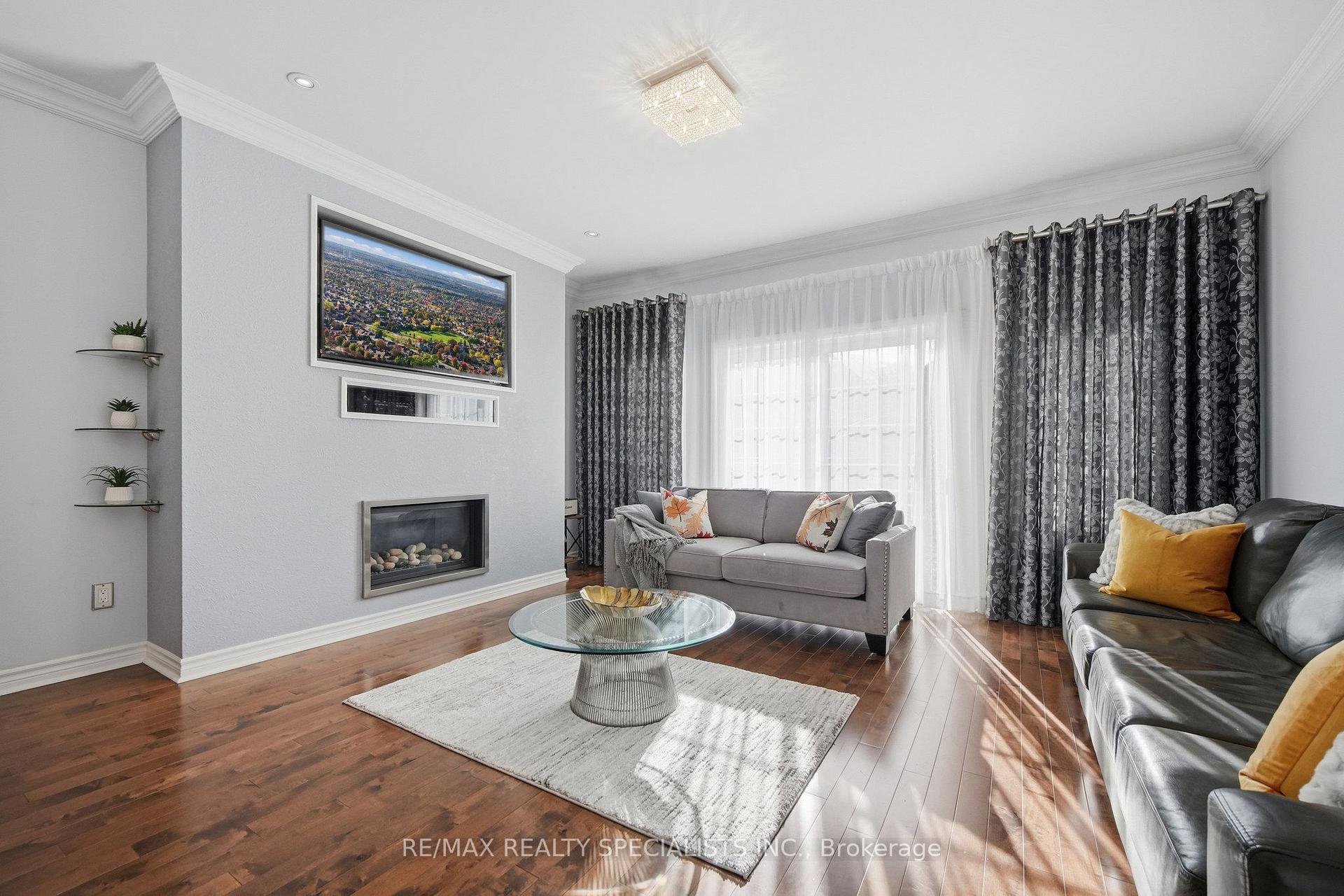 Photo 15 of 935 Barbados Street, Oshawa, Northglen — HOMEH