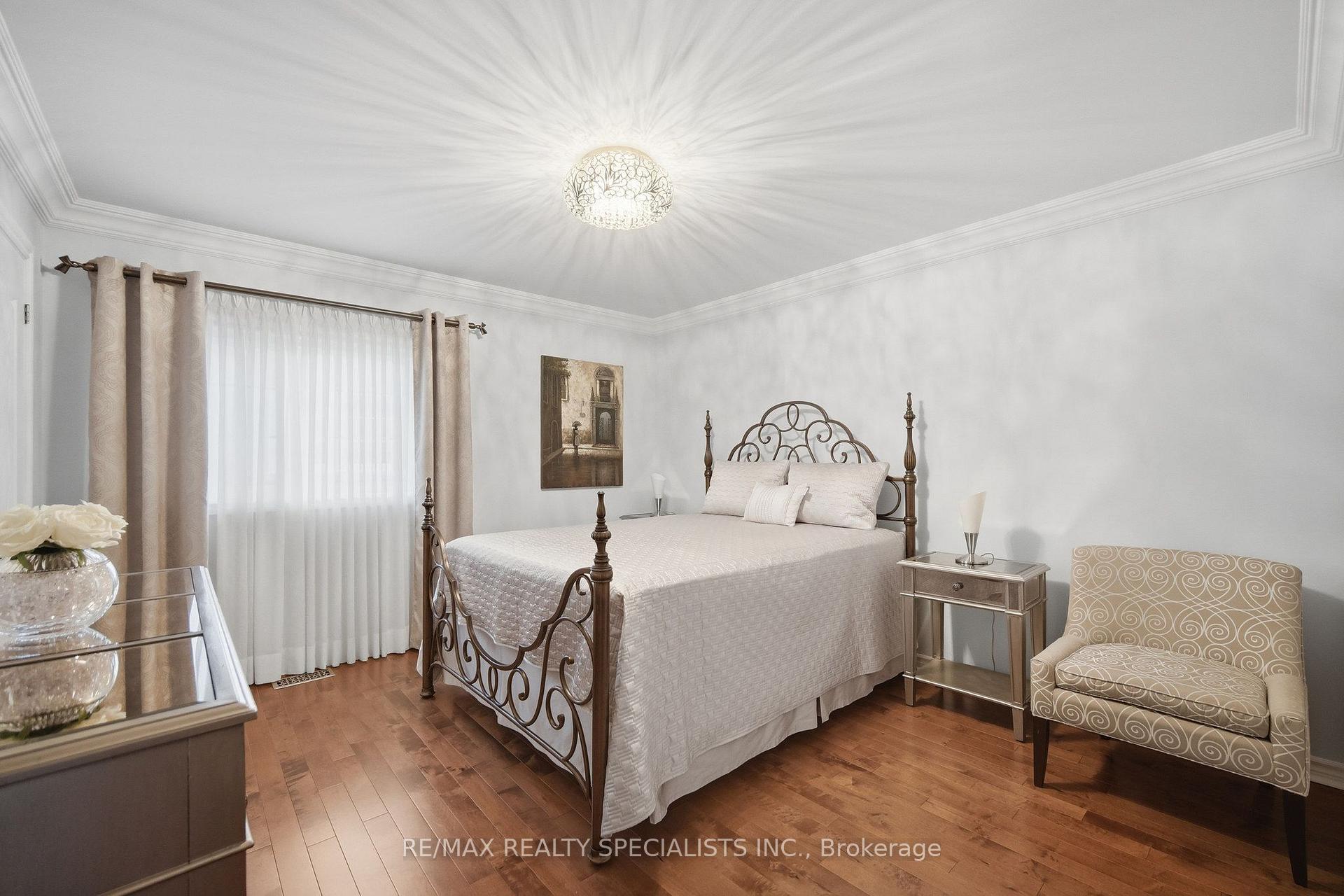 Photo 24 of 935 Barbados Street, Oshawa, Northglen — HOMEH